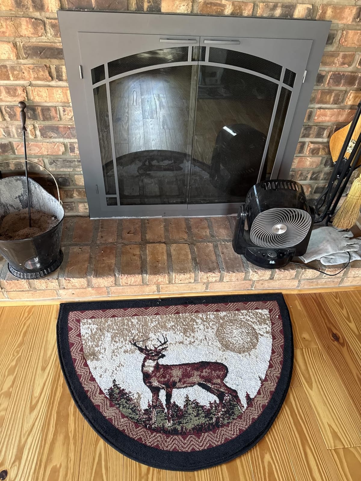 GAD Hearth Slice Fireplace Rug, Classic, Traditional, Log Cabin Decor, Accent Rug, Fire Resistant Mat, Stain Resistant, Area Rug for Bedroom, Living Room, Entryway, 2'2