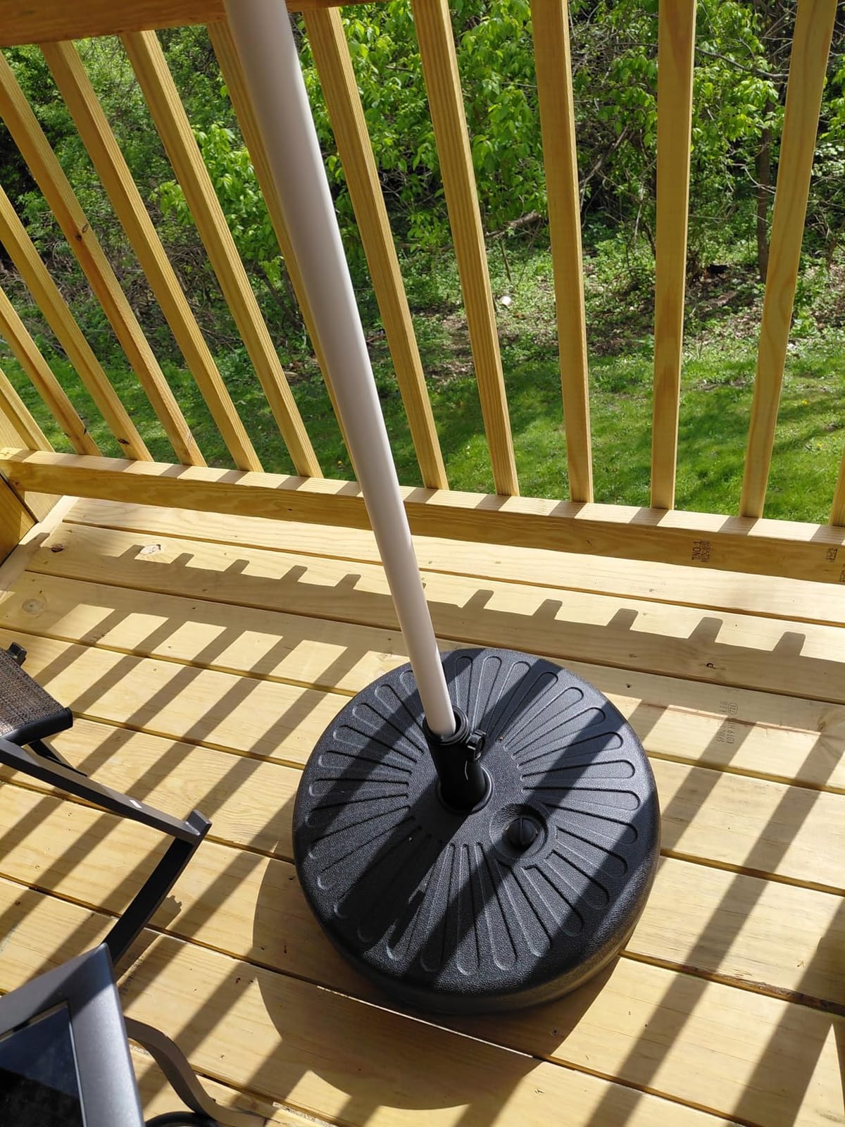 Best Choice Products Fillable Umbrella Base Stand Round Sunburst Plastic Patio Umbrella Base Stand, Pole Holder for Outdoor, Lawn w/ 55lbs Weight Capacity, Adjustment Knob customer photo 1