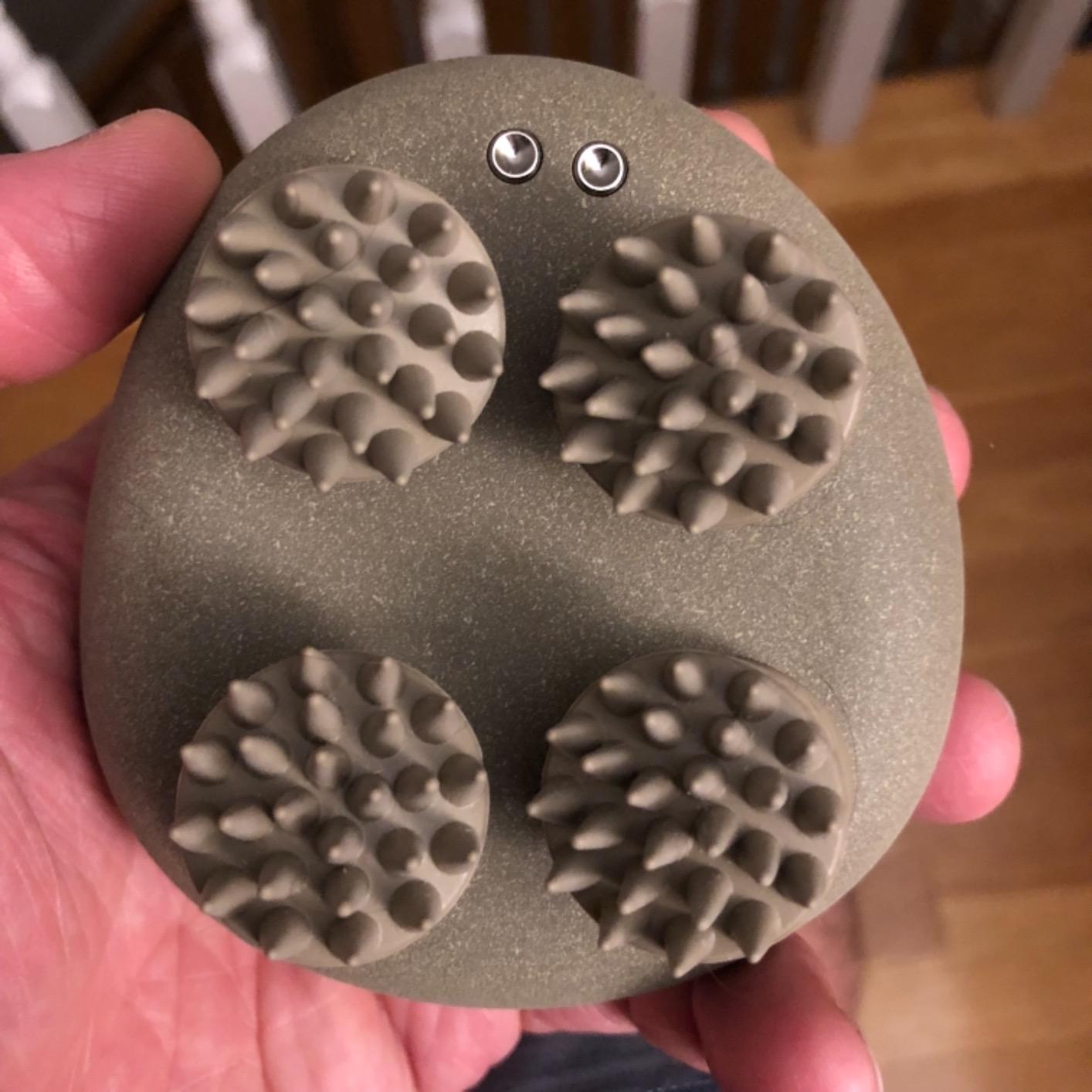 Breo Scalp Mini Pro Electric Scalp Massager with Kneading for Stress Relief | iF Design Award 2019 Product, IPX7 Head Massager with Bamboo Charging Base, Cordless and Compact for Home Relaxation, SPA customer photo 1