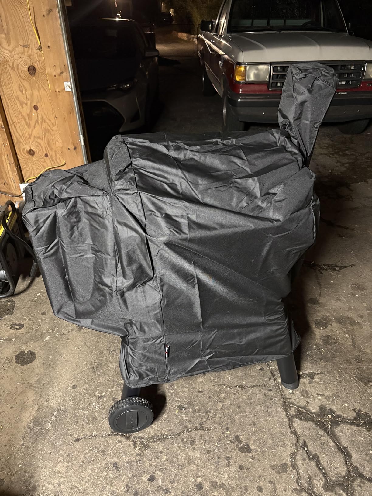 Unicook Grill Cover Compatible with Traeger Pro 22/ Pro 575 Series Wood Pellets, Heavy Duty Waterproof Full-Length Outdoor BBQ Smoker Cover, All-Season Protection Grill Accessory customer photo 2