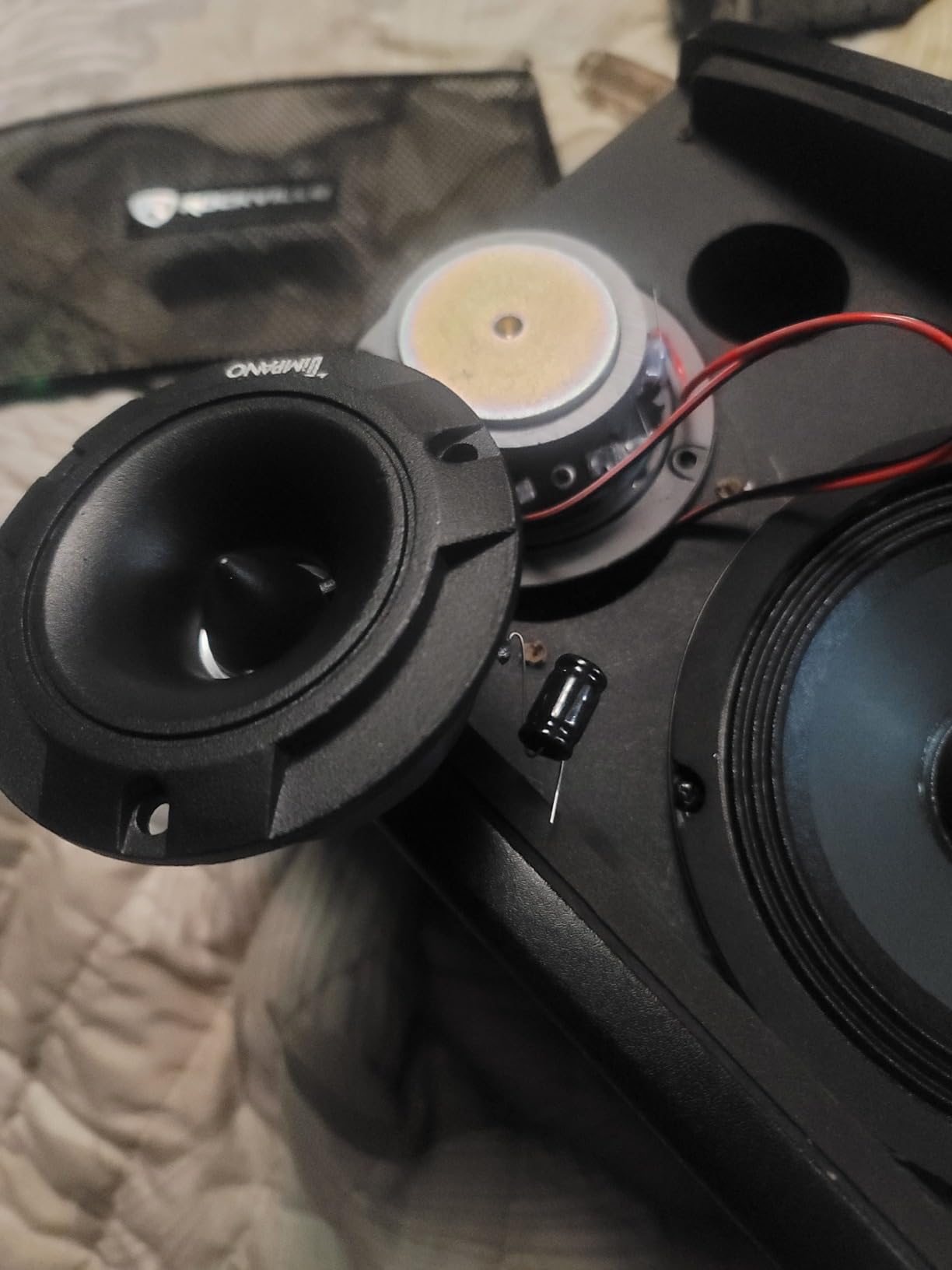 Timpano TPT-ST2 Black Slim Super Tweeter, 600 Watts 4 Ohm, 105 dB, 1 in Voice Coil, 3.85 inch Pro Car Sound System Bullet Tweeters (Pair) customer photo 1