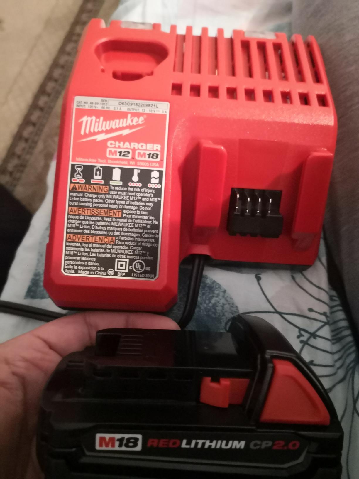 Milwaukee 2801-21P M18 18-Volt Lithium-Ion Compact Brushless Cordless 1/2 in. Drill/Driver Kit customer photo 2