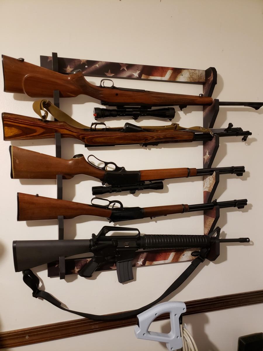 Rush Creek Creations Indoor Wood Wall Gun Rack for up to 5 Rifles or Shotguns, 5-Gun Wall-Mount Long Gun Display Rack with EVA Padded Grooves and Mounting Hardware, American Cherry customer photo 2