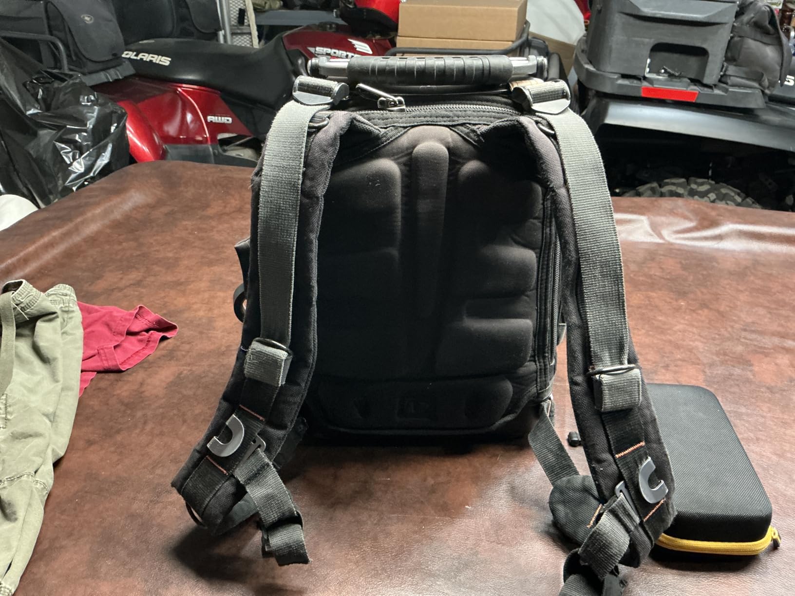 Veto Pro Pac Tech Pac MC (Compact) Tool Backpack - Heavy-Duty Weatherproof with 46 Pockets, Waterproof Molded Base & Ergonomic Padded Straps customer photo 2