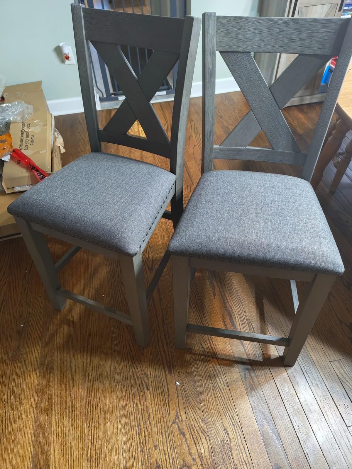 Signature Design by Ashley Caitbrook Rustic 24.63 Counter Height Upholstered Barstool, Set of 2, Gray customer photo 2