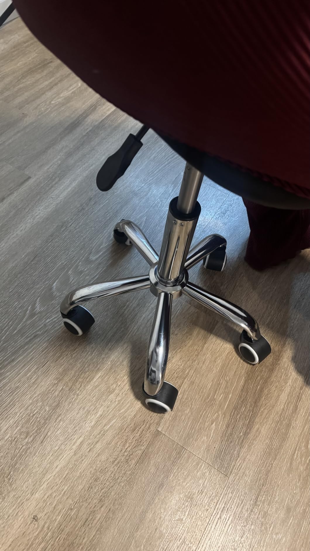 KKTONER Rolling Saddle Stool PU Leather Swivel Adjustable Rolling Stool with Wheels Salon Chair Black customer photo 1