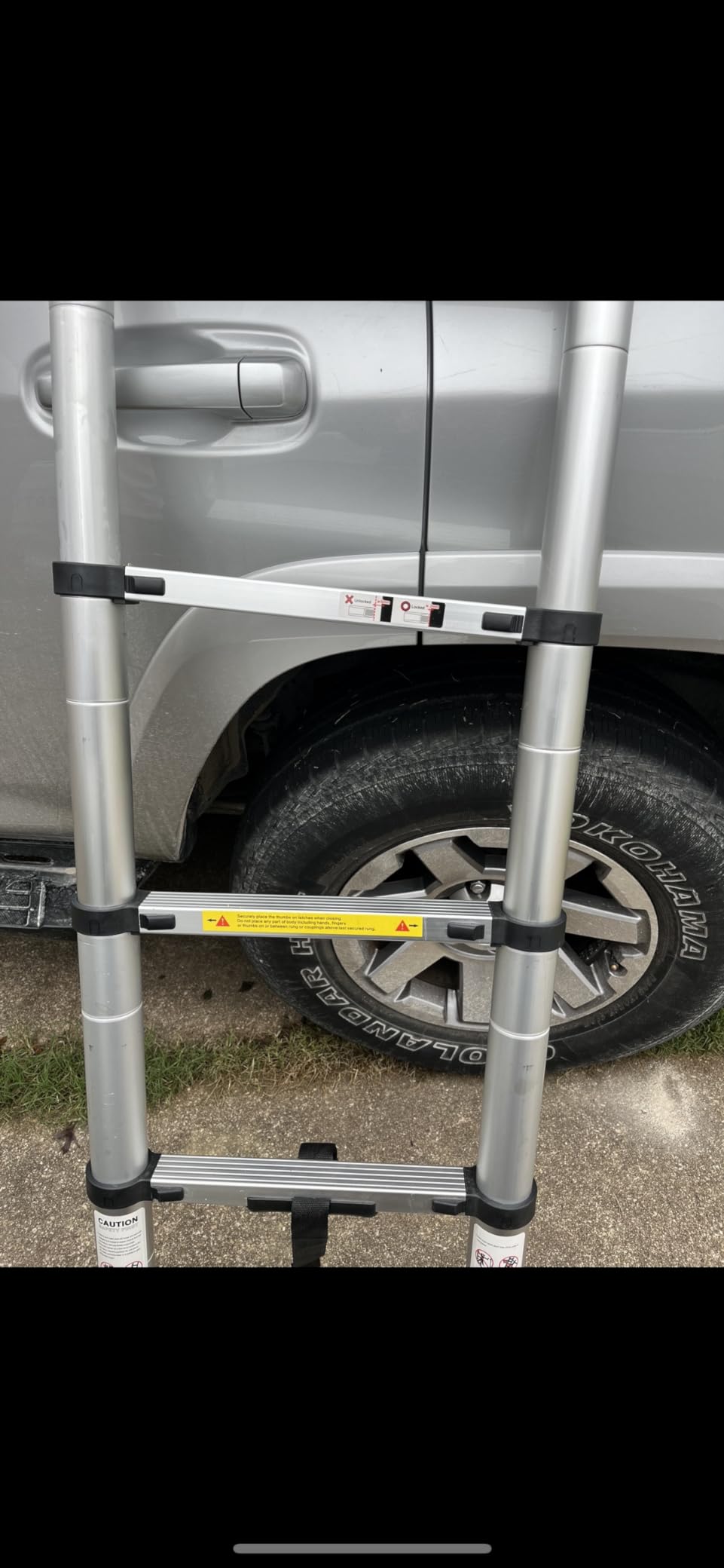 (8.5Ft/2.6M) Telescoping Ladders，EN131Standards Multi-Purpose Folding Aluminum Extension Ladder customer photo 2
