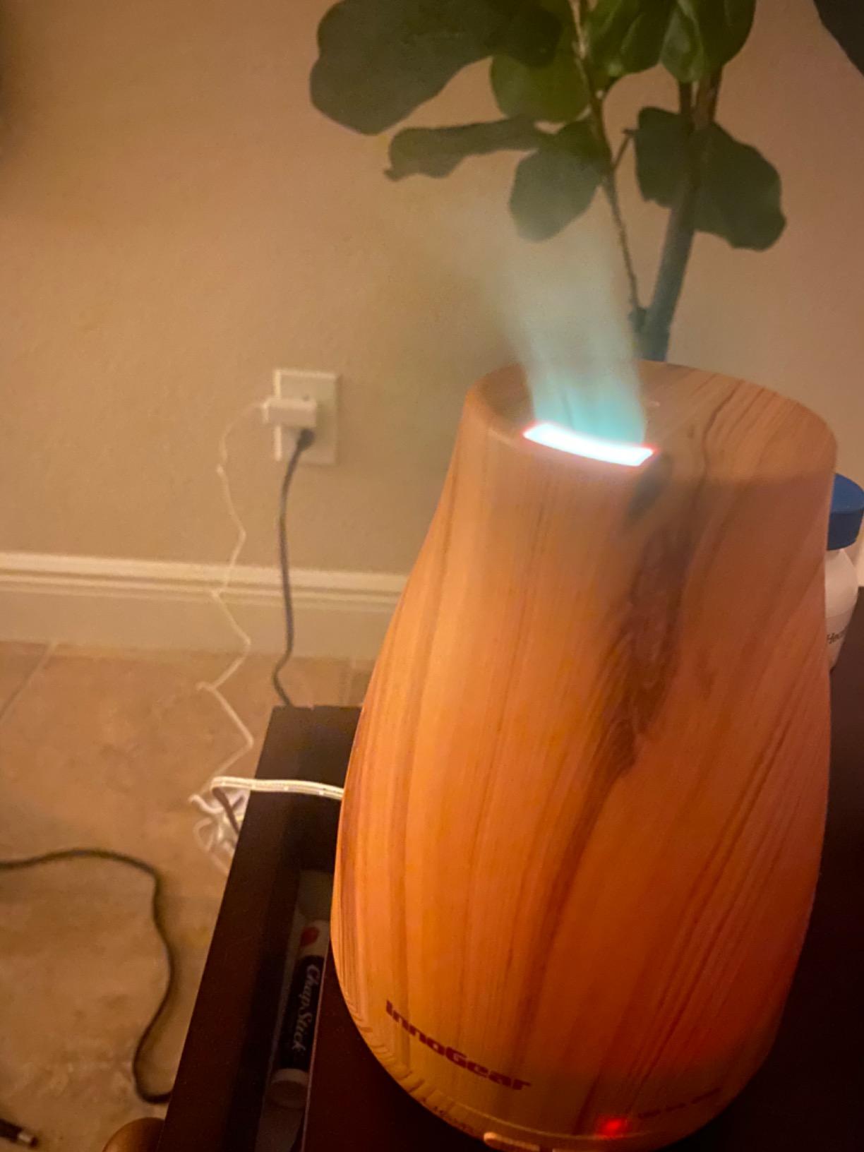 InnoGear Essential Oil Diffuser with Oils, 100ml Aromatherapy Diffuser with 6 Essential Oils Set, Aroma Cool Mist Humidifier Gift Set, Dark Wood Grain customer photo 2