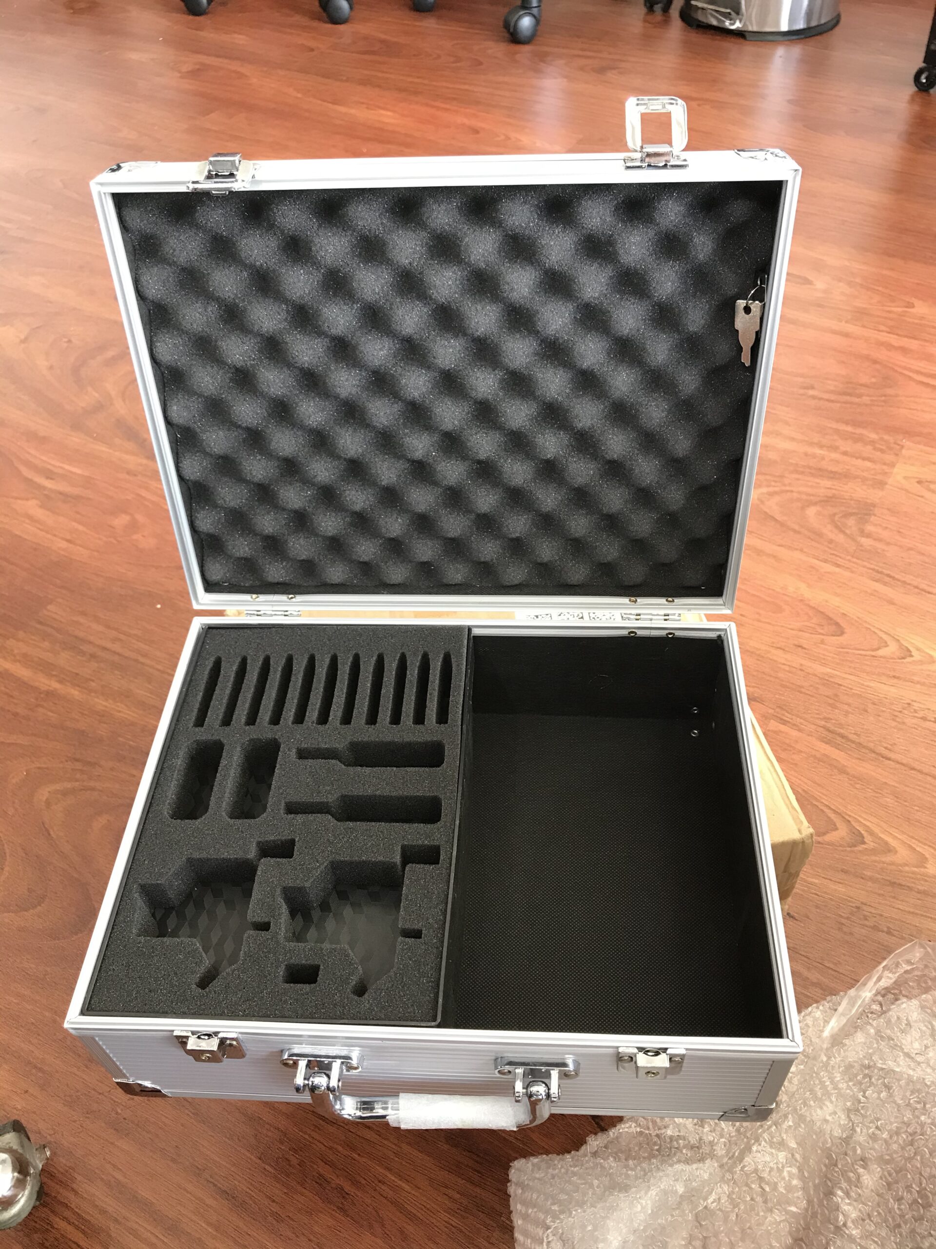 Yuelong Black Tattoo Makeup Carry Case - 12.6