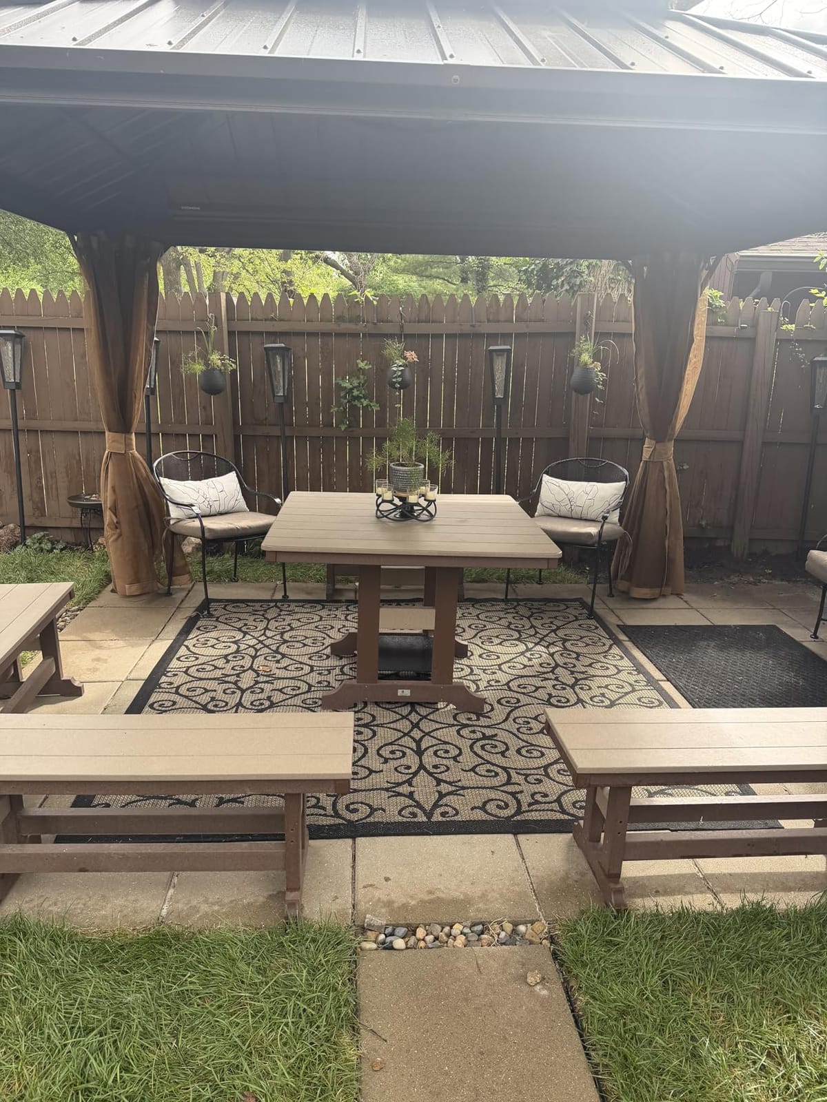 JONATHAN Y Vintage Filigree Indoor Outdoor Area Rug 8X10 Black/Khaki, Madrid Textured Weave for Backyard, Patio, Porch, Easy-Cleaning, High Traffic, Pet-Friendly, Non-Shedding (SMB107A-8) customer photo 1