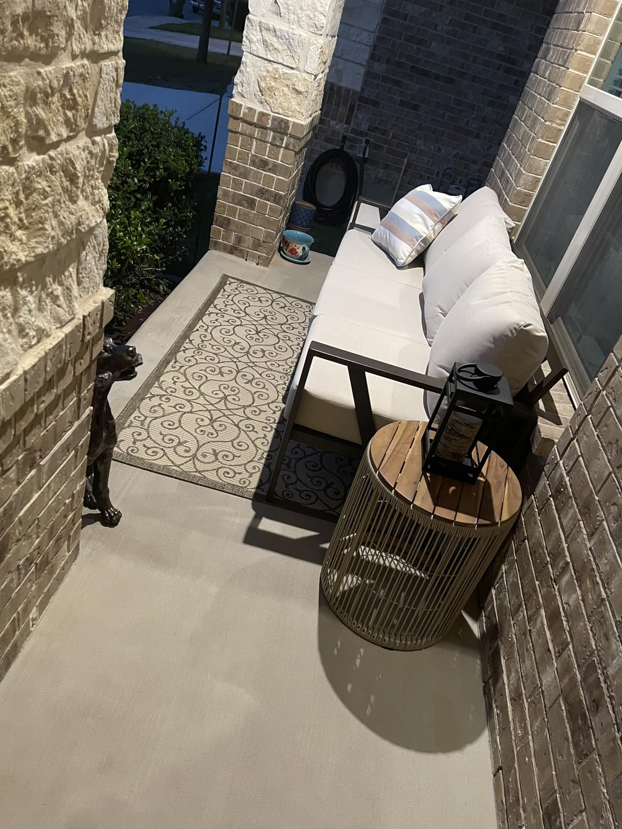JONATHAN Y Vintage Filigree Indoor Outdoor Area Rug 8X10 Black/Khaki, Madrid Textured Weave for Backyard, Patio, Porch, Easy-Cleaning, High Traffic, Pet-Friendly, Non-Shedding (SMB107A-8) customer photo 2