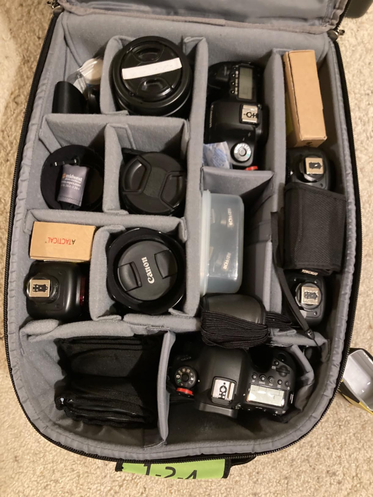 Think Tank Photo Airport Advantage XT Rolling Carry-On Camera Case - Black customer photo 1