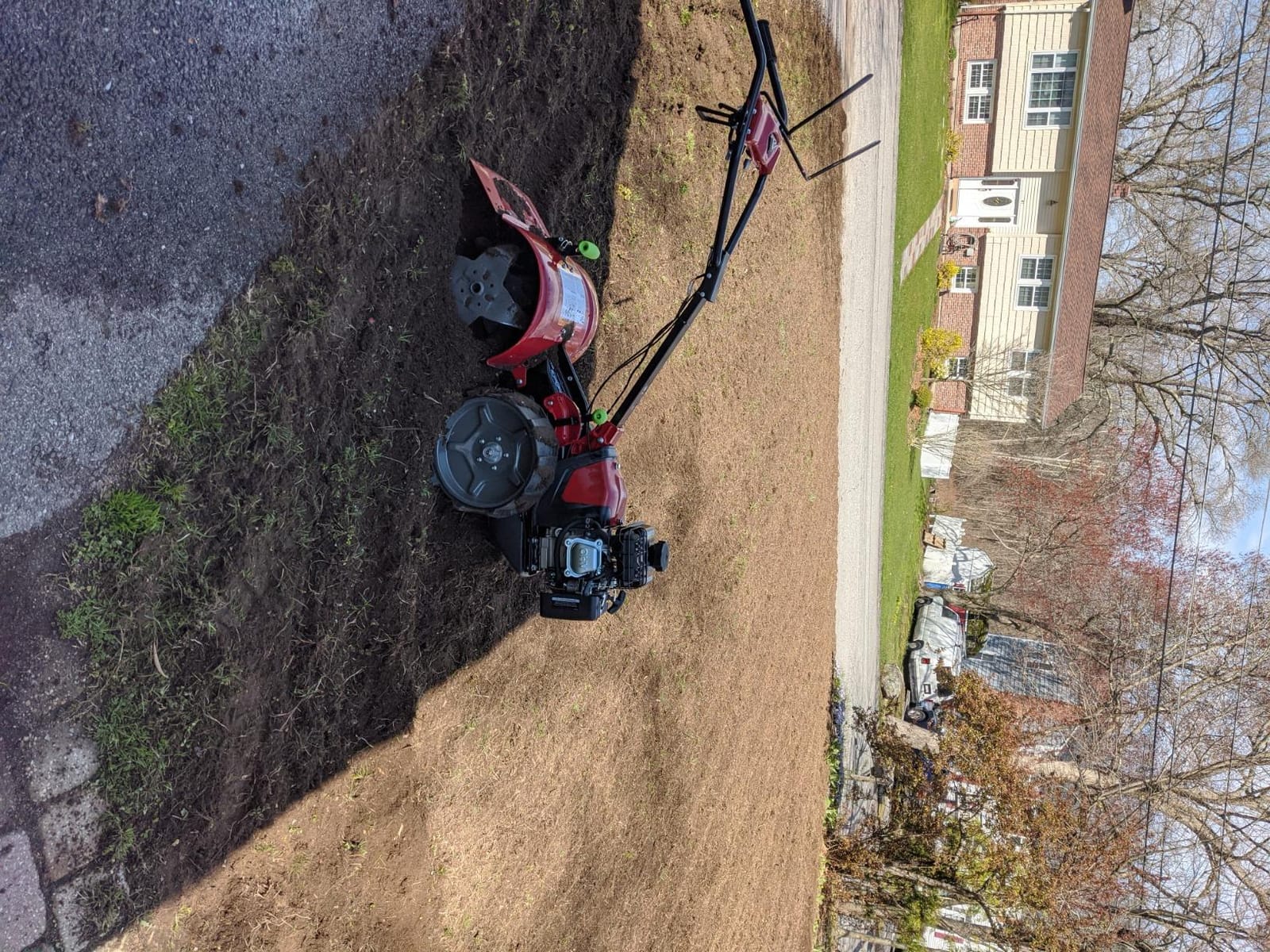 EARTHQUAKE 31285 Pioneer Dual Direction Rear Tine Tiller with Instant Reverse, Airless Wheels, 17
