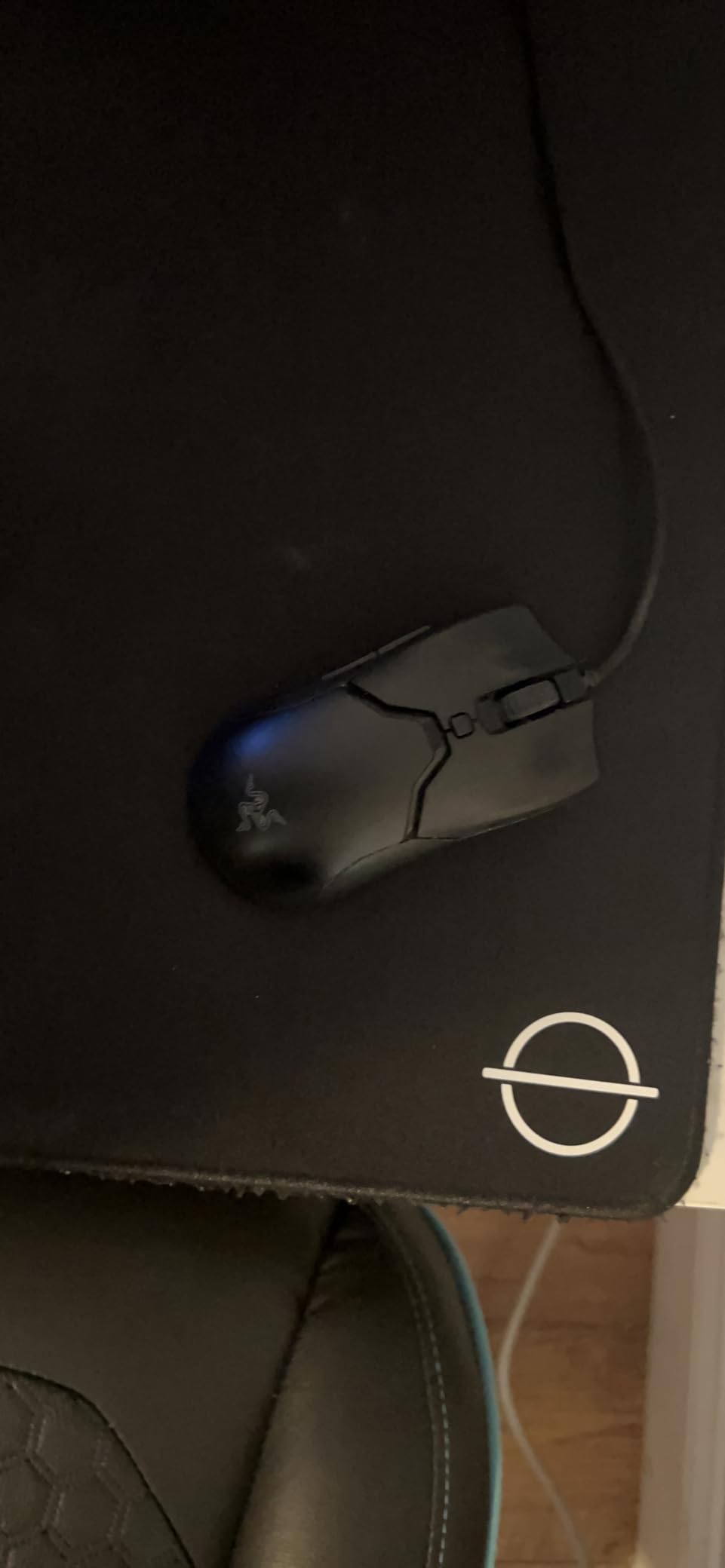 Razer Viper Mini - Wired Gaming Mouse for PC/Mac (Ultralight 61g, Ambidextrous, Speedflex Cable, 8500 DPI Optical Sensor, Chroma RGB Illumination) Black customer photo 1
