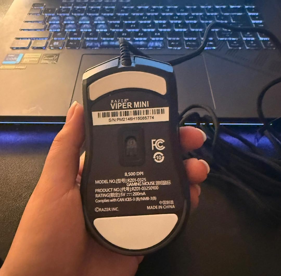 Razer Viper Mini - Wired Gaming Mouse for PC/Mac (Ultralight 61g, Ambidextrous, Speedflex Cable, 8500 DPI Optical Sensor, Chroma RGB Illumination) Black customer photo 2