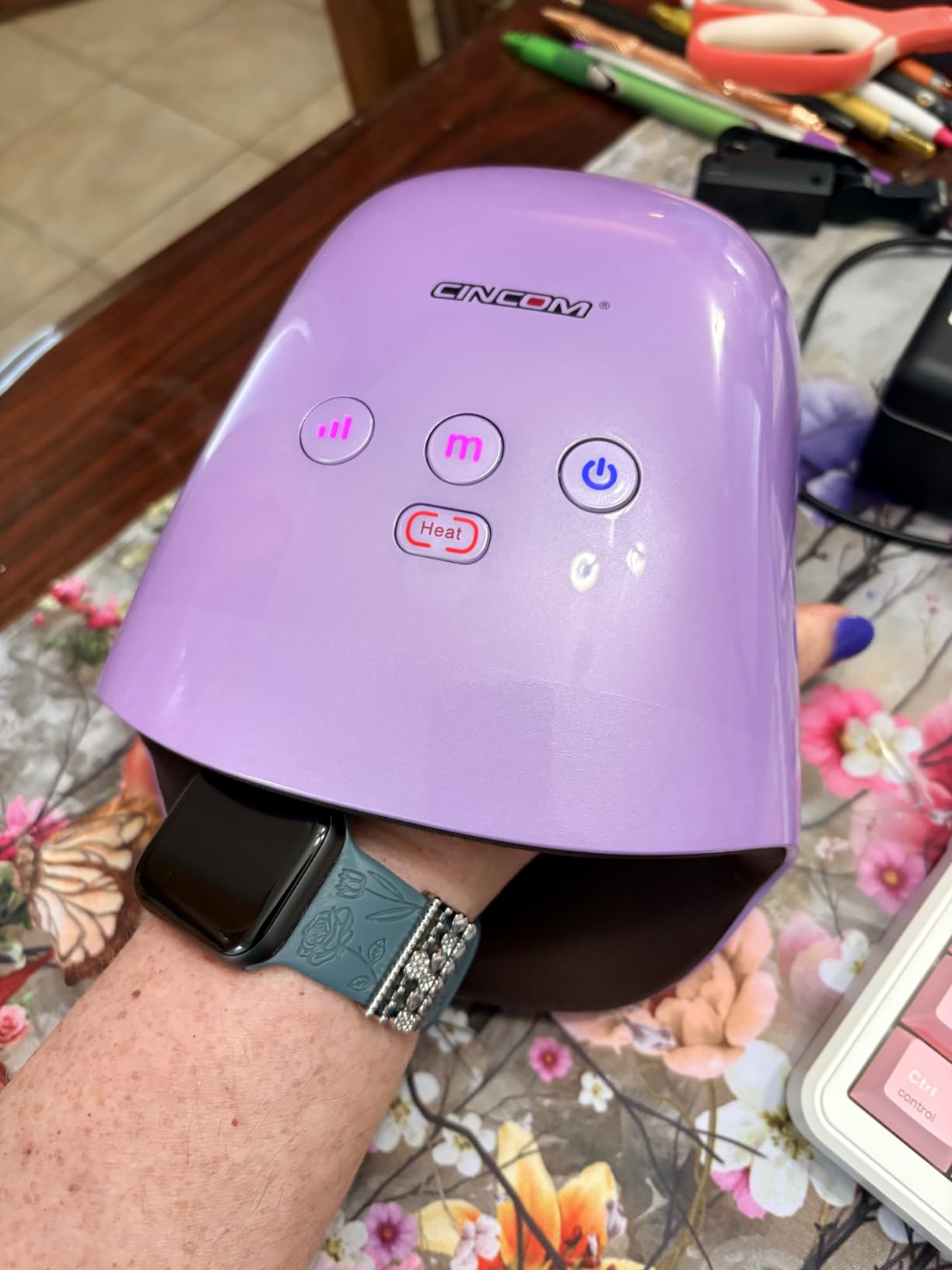 CINCOM Cordless Hand Massager with Heat and Compression, White | For Arthritis and Carpal Tunnel, Relaxing Gifts for Women, Mom, Wife customer photo 1