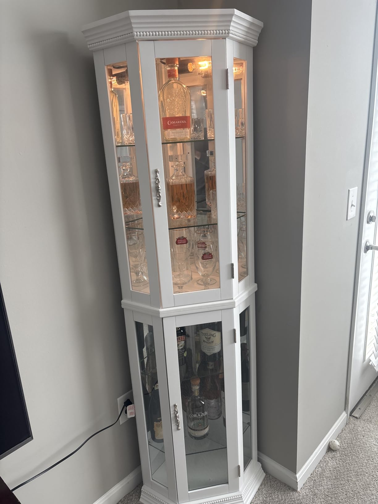 BELLEZE Lighted Wooden Corner Display Curio Cabinet, Two Section Shelving Unit with Tempered Glass Door, Bar and Liquor Storage Area with 6 Shelves - Lorona (Walnut) customer photo 1