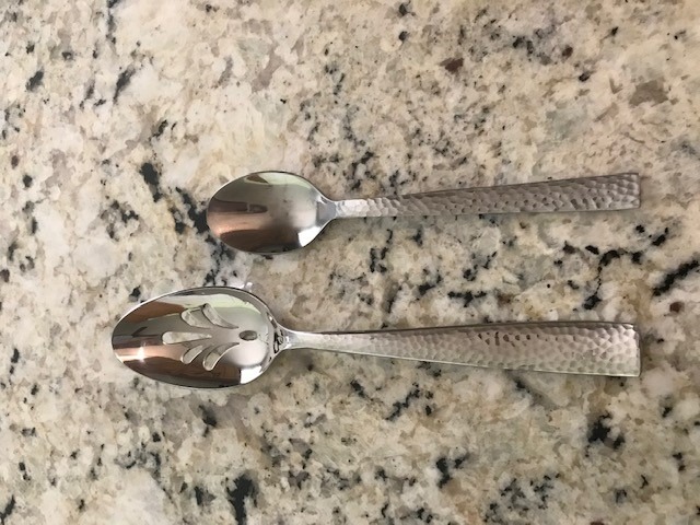 Hudson Essentials Hammered 18/10 Stainless Steel Hostess Serving Utensil Set, 8-Piece Set with Cake Knife, Cake Server and Lasagna Pie Server, Dishwasher Safe customer photo 1