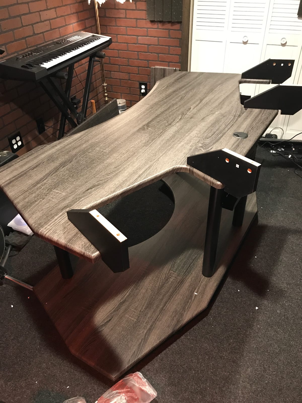 Acme Eleazar Wooden Music Recording Studio Desk in Black Oak customer photo 2