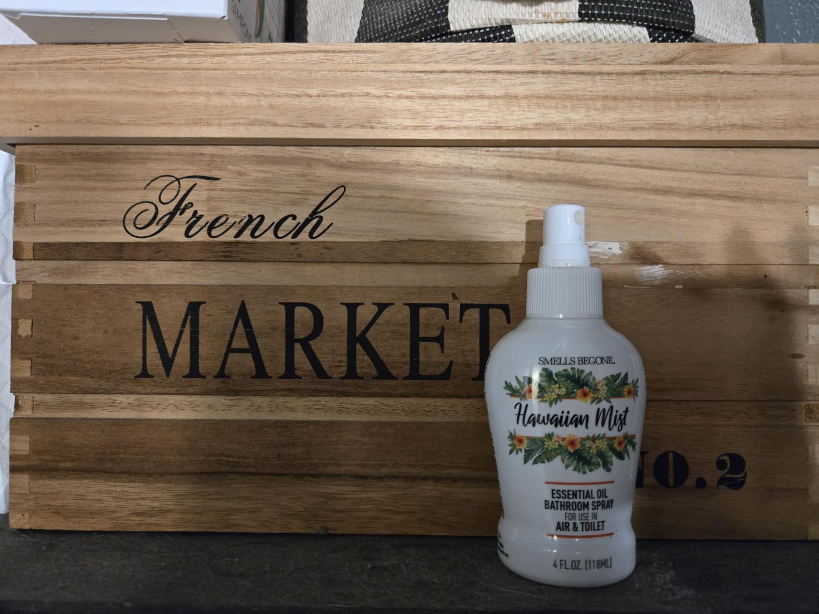 SMELLS BEGONE 4 oz Essential Oil Bathroom Spray - Instantly Eliminate Toilet & Bathroom Odors - Air Freshener Made with Essential Oils (Eucalyptus Mint) customer photo 2