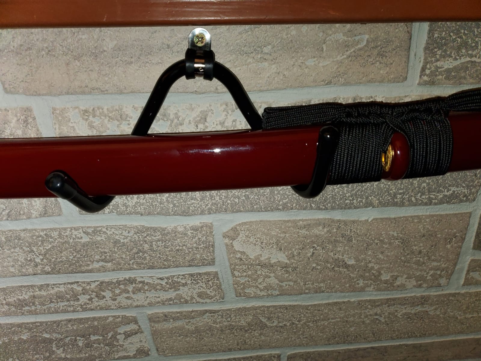 Mind and Action Horizontal Metal Gun Rack and Shotgun Hooks Rifle Hangers Store Rifle Shotgun and Bow, Wall Mount Storage customer photo 1