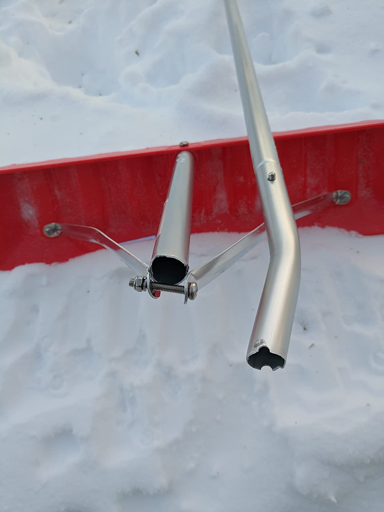 Extreme Max 5600.3262 Poly Roof Rake with 23