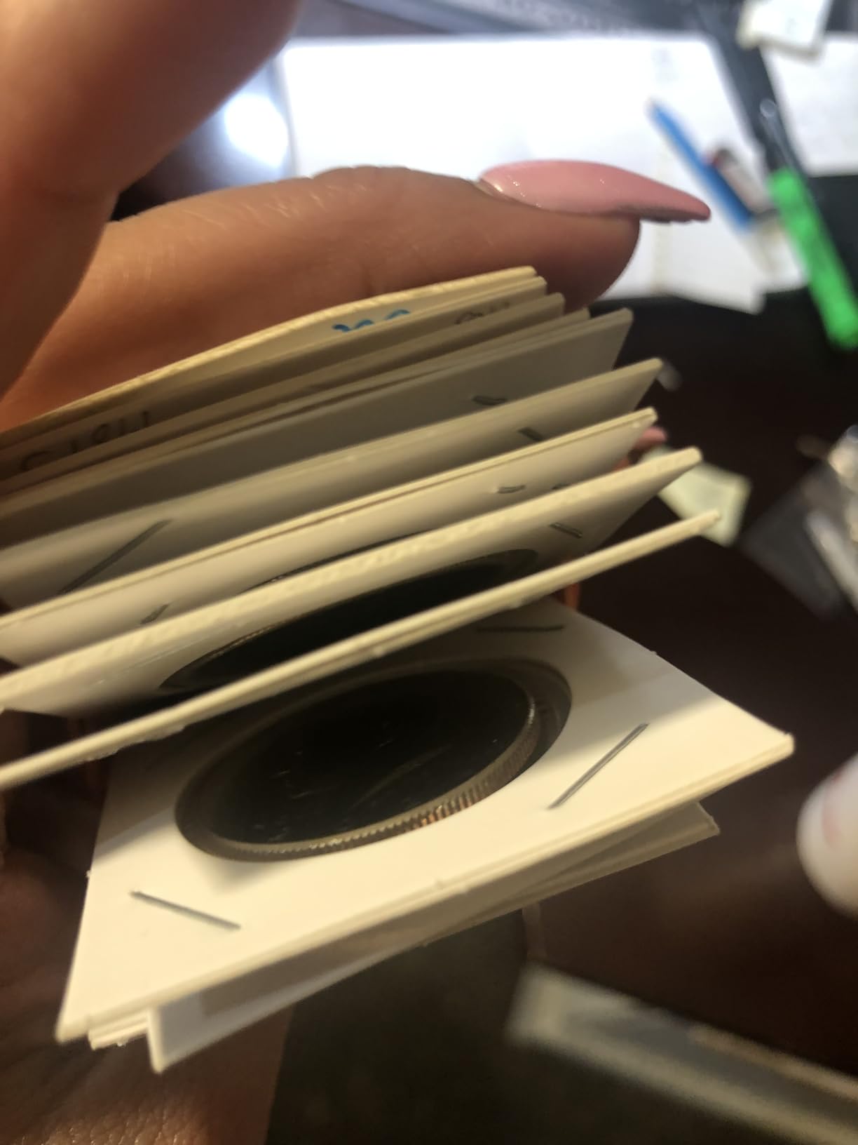 Boen 1000Pcs Coin Flips Assorted 10 Sizes Coin Holders with Stapler customer photo 2