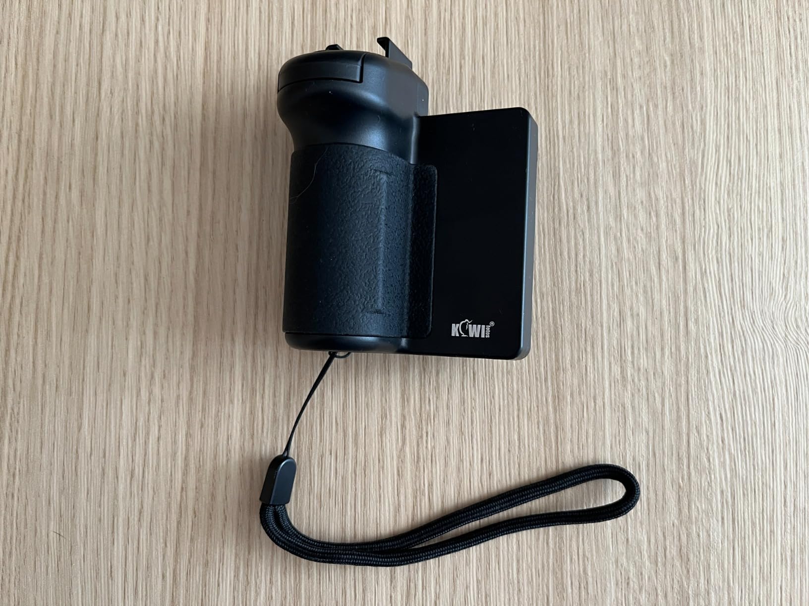KIWIFOTOS Phone Camera Grip with Remote Shutter Cold Shoe Mount | Fits 2.3-3.3