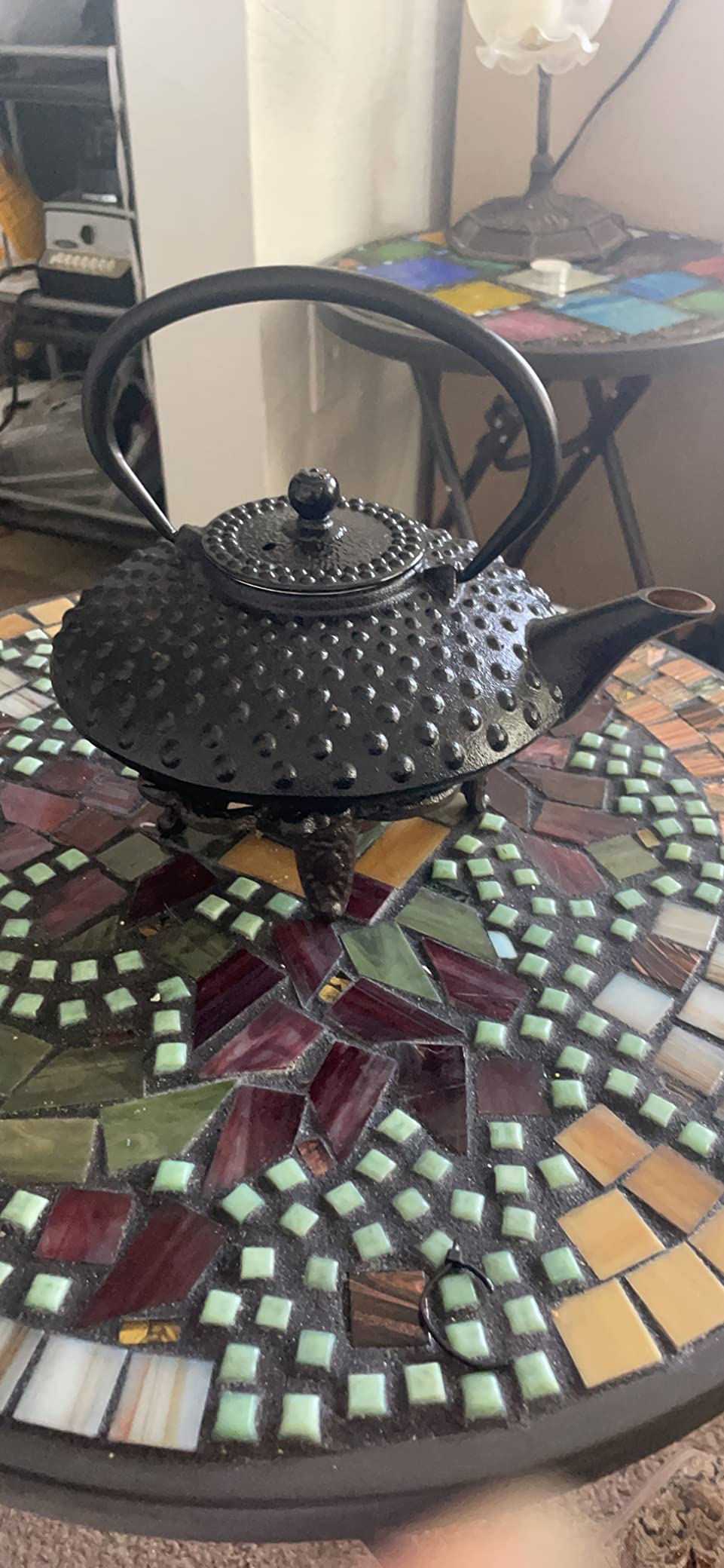 Velaze Cast Iron Teapot Set,Japanese Teapot Heat Preservation with Trivet,Stainless Steel Infuser and 2 Cups,Durable Cast Iron with a Fully Enameled Interior,Beautiful Hammered Design,700ML/23oz customer photo 2