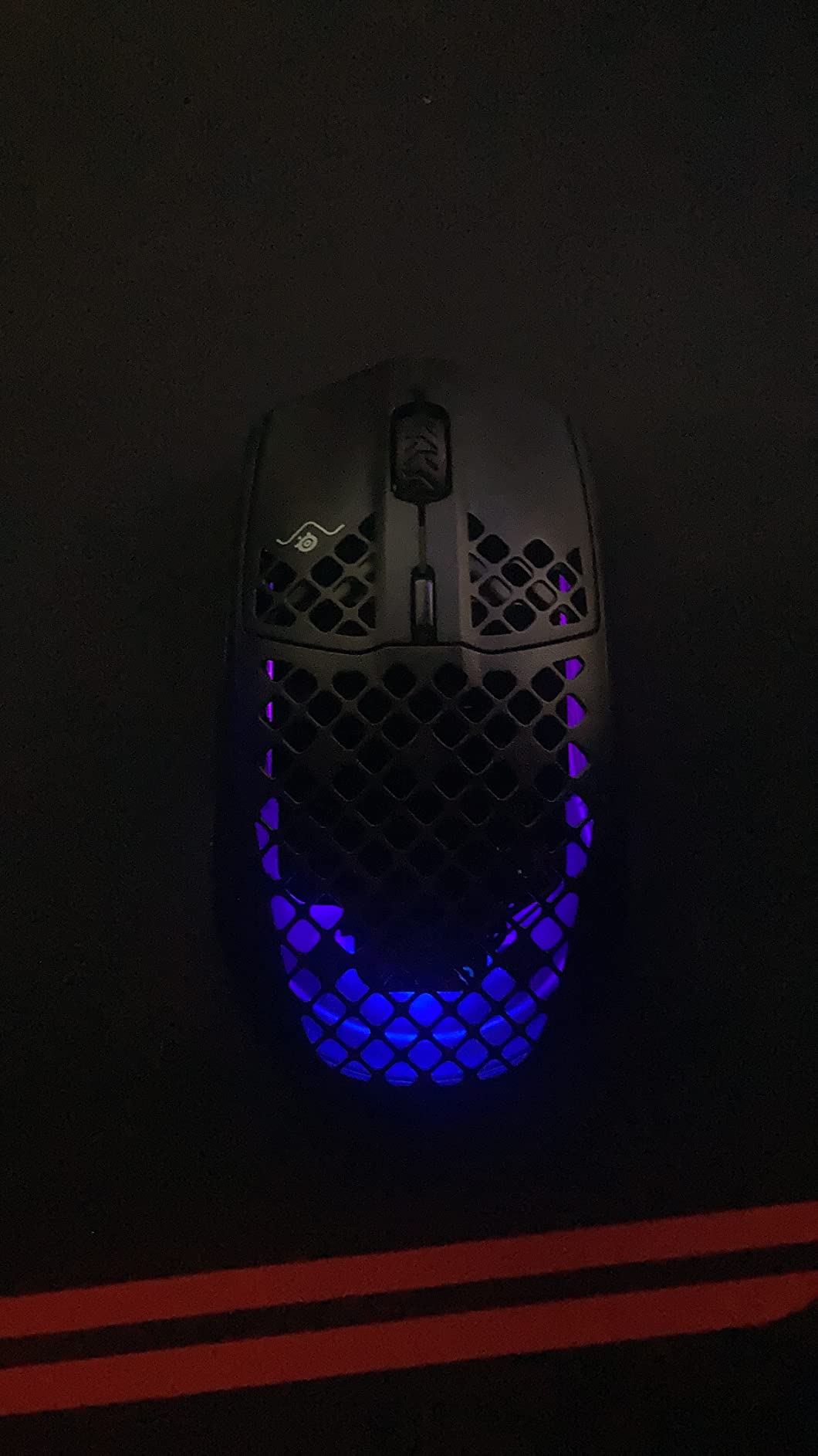 SteelSeries Aerox 3 Wireless - Holey RGB Gaming Mouse - Ultra-lightweight Water Resistant Design - 18K DPI TrueMove Air Optical Sensor - Snow customer photo 2