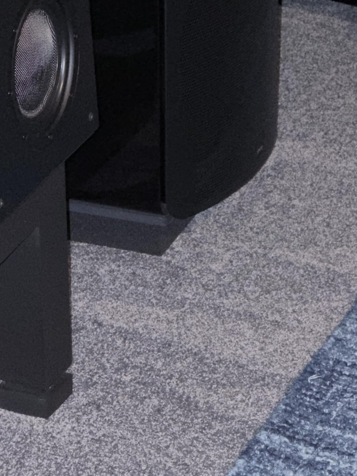 VibeBoss P12 - Acoustic Isolation Platform Suitable for 12-15 inches Large Subwoofers (20