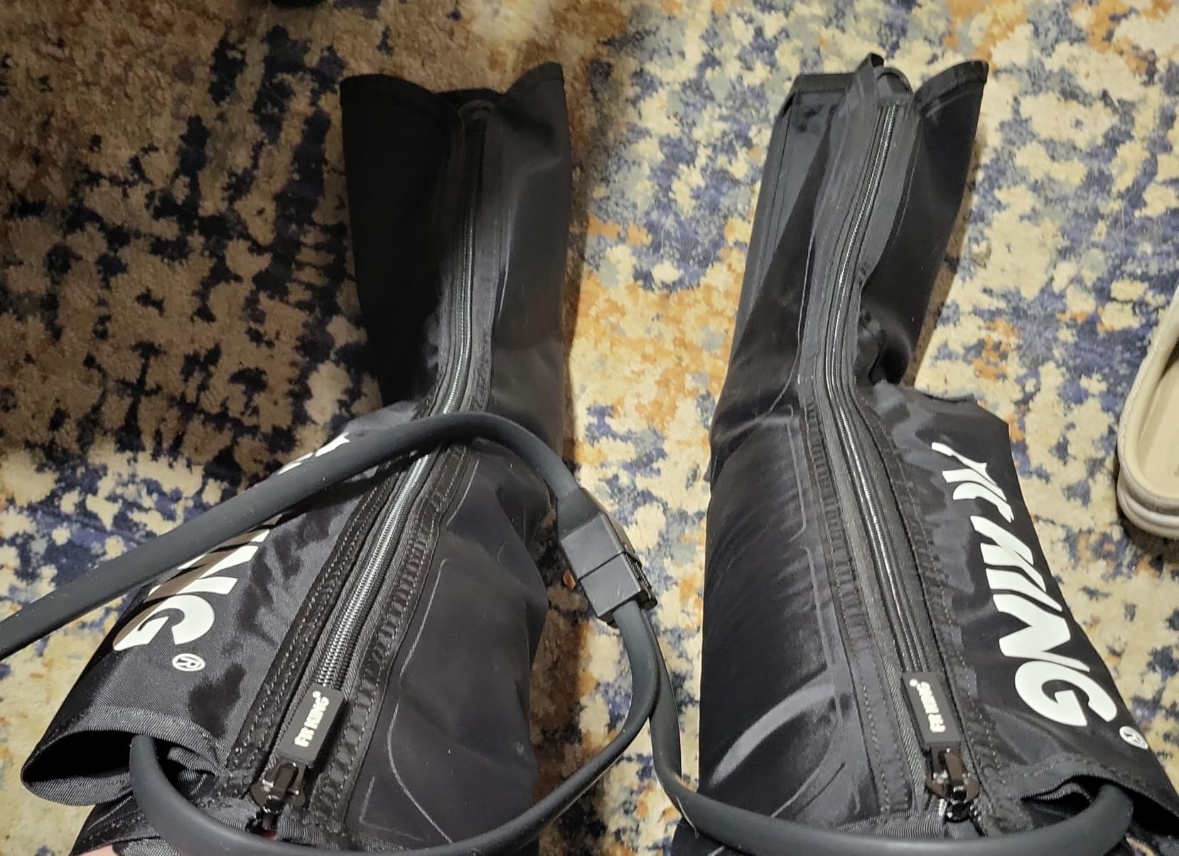 FIT KING Air Compression Therapy Device, Sequential Leg Massager Boots for Foot and Calf Recovery, Zipper Wearing, FSA-HSA customer photo 2