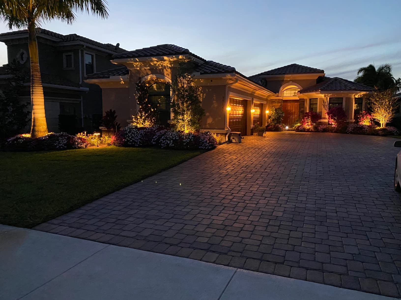 12V Brass LED Landscape Lighting Kit (6 Outdoor Spotlights, 2 Path Lights) with 100W Low Voltage Transformer for House, Yard, Lawn, Pathway, Walkway, Garden, Driveway or Patio customer photo 2
