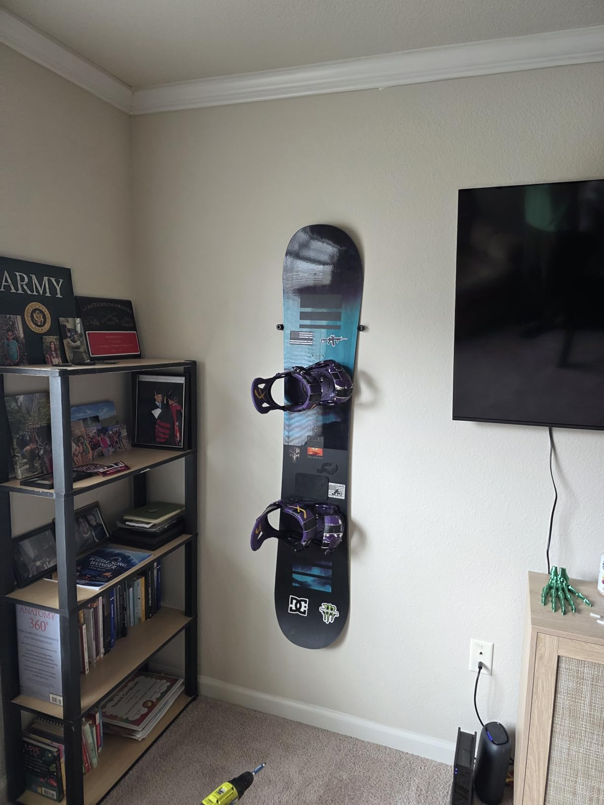 (4 PCS) Snowboard Wall Mount Storage - Edge-Safe Modern Snowboards Hanger | Floating Vertical Rack, Clip Hook Holder to Securely Store and Display Boards, Gear Organizer by Arkorus customer photo 1