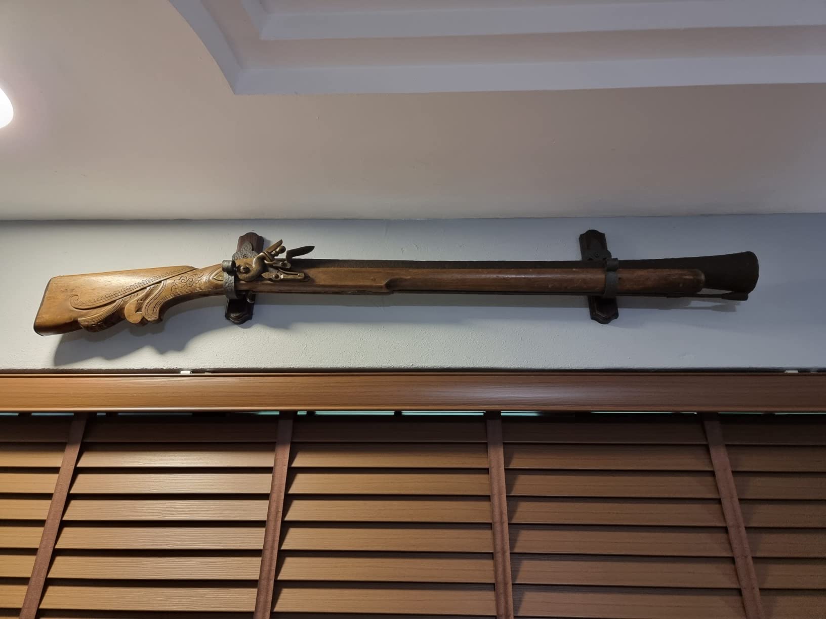 TESLYAR Gun Rack for Wall - Horizontal Gun Wall Mount with Metal Hooks - Rifle Rack Wall Mount - Shotgun Wall Mount - Wood Gun Holder for Wall Display customer photo 1