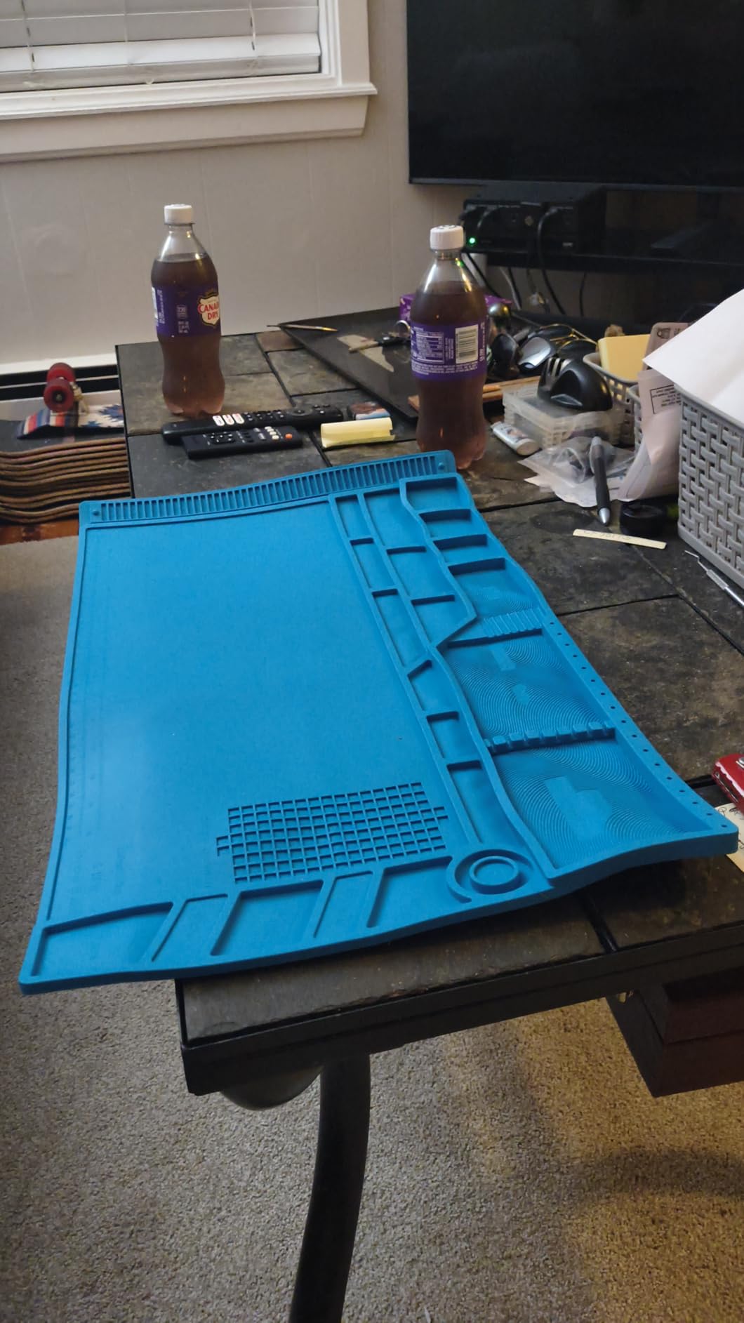 PAFOWO Silicone Soldering Mat for Electronic Repair, 17.7 X 11.8 in | Heat Resistant 932°F Solder Mat, Anti-Static Repair Mat, Magnetic Screw Tray customer photo 1
