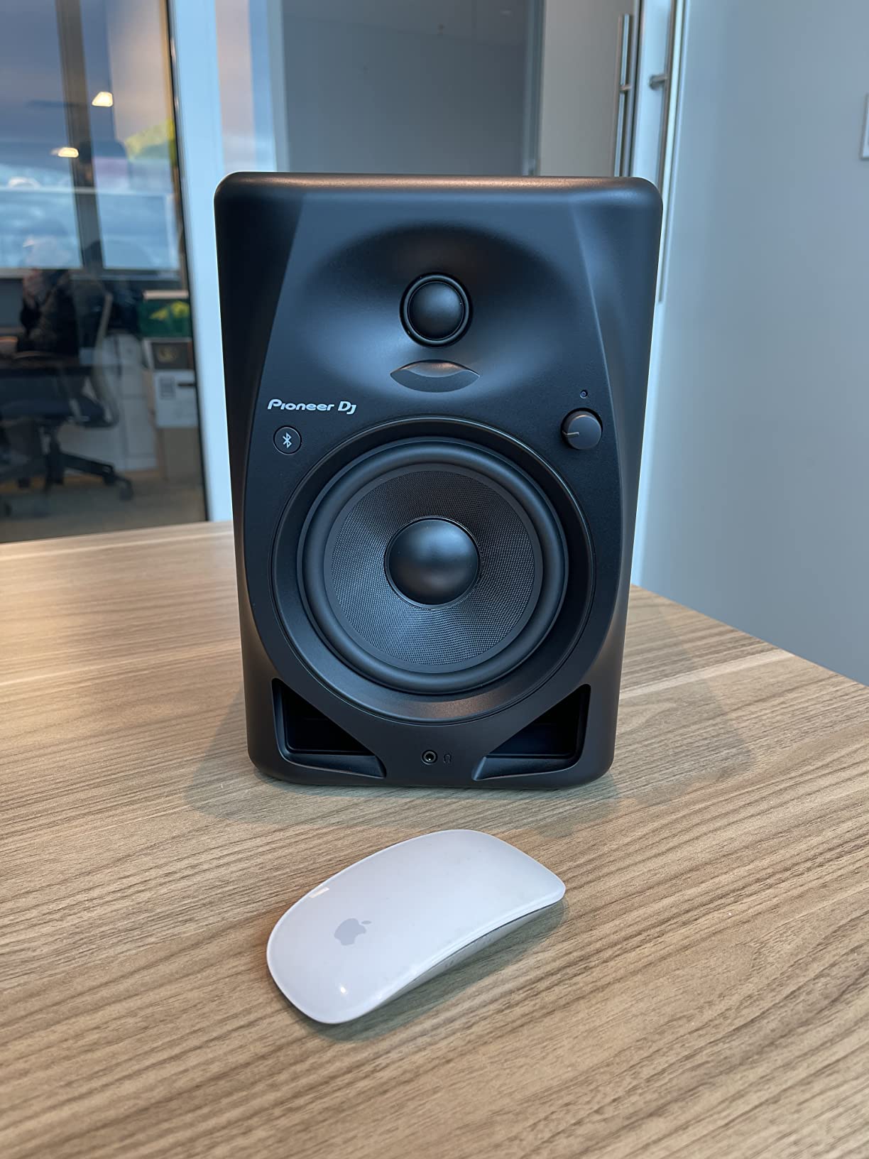 Pioneer DJ DM-50D-BT 5-inch Active Monitor Speakers, Bluetooth, Pair customer photo 1