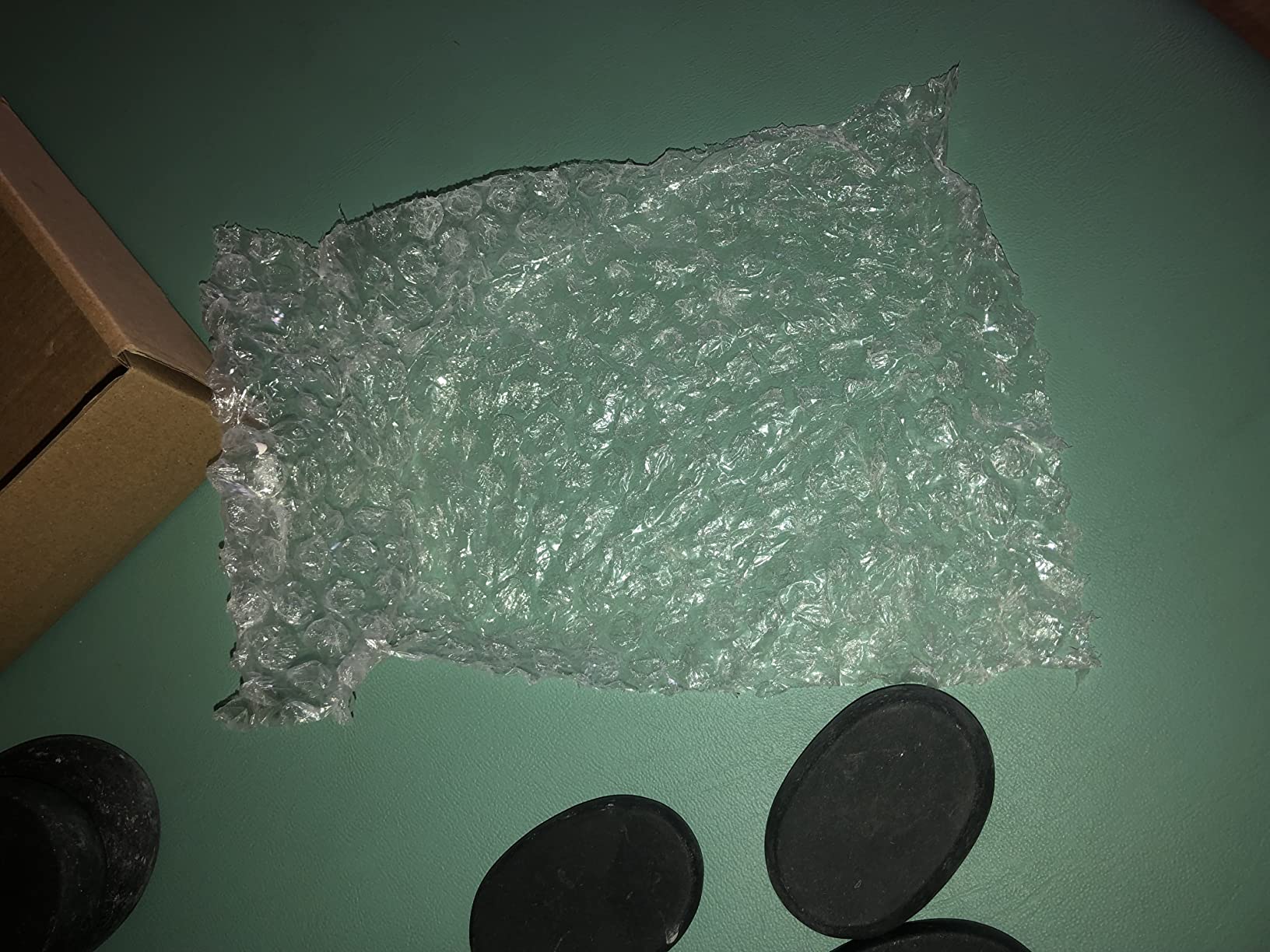Patelai 30 Pcs Hot Stones for Massage, Basalt Hot Rocks Massage Rocks Kit Black Smooth Stones Set for Professional Home Spa Warming Relaxation and More, 4 Sizes customer photo 1