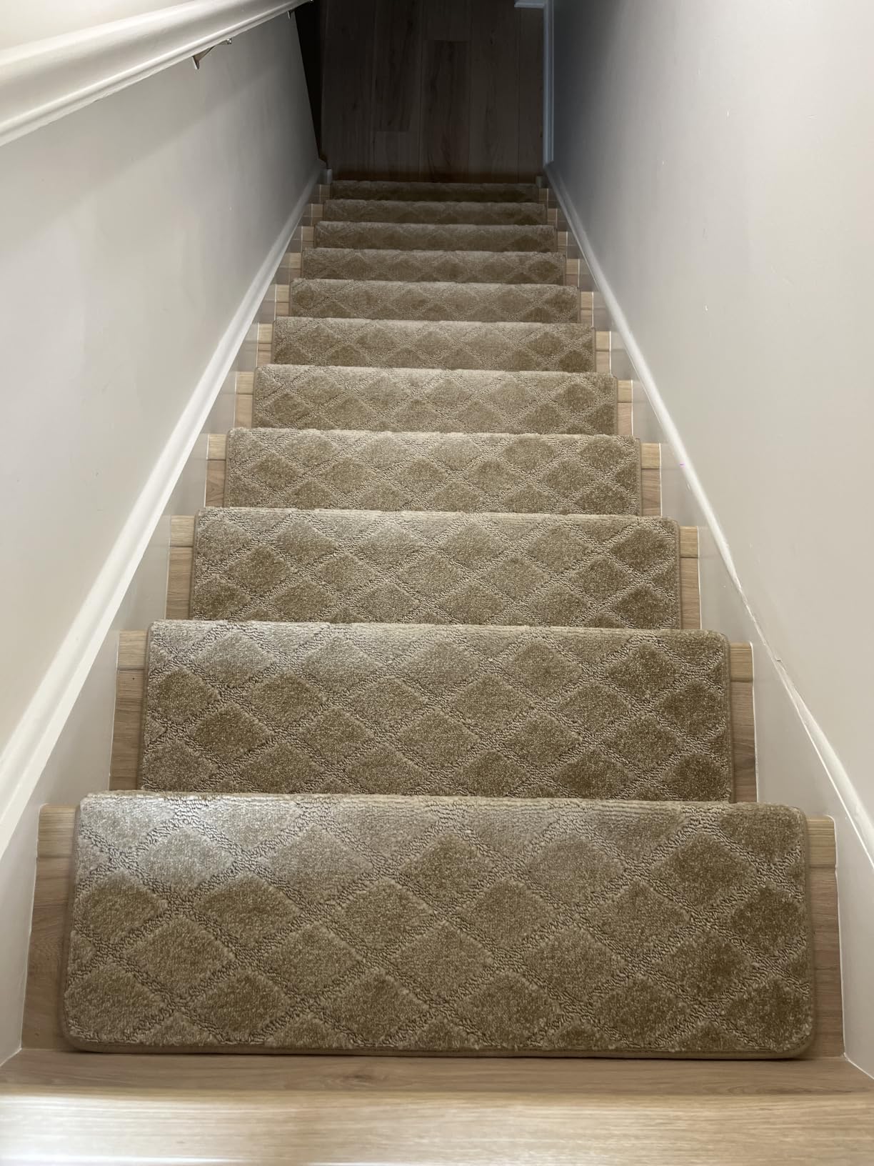 PURE ERA Bullnose Carpet Stair Treads Set Tape Free Non-Slip Indoor Stair Protectors Pet Friendly Rugs Covers Soft Skid Resistant Washable Reusable 9.5