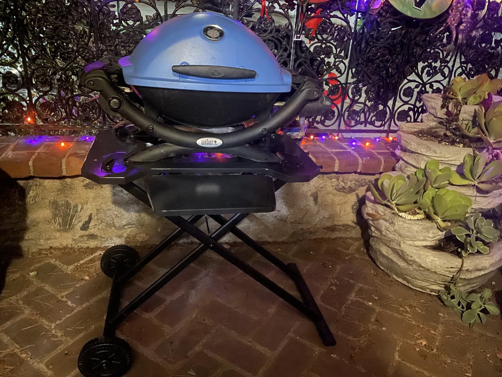 Stanbroil Portable Grill Cart for Weber Q1200/Q1000/Q1400/Q2200/Q2000/Q2400 | Folding Grill Stand with Folding Front Shelf, Hooks, Secure Strap and Upright Locking Pin, All-Terrain Mobility customer photo 1