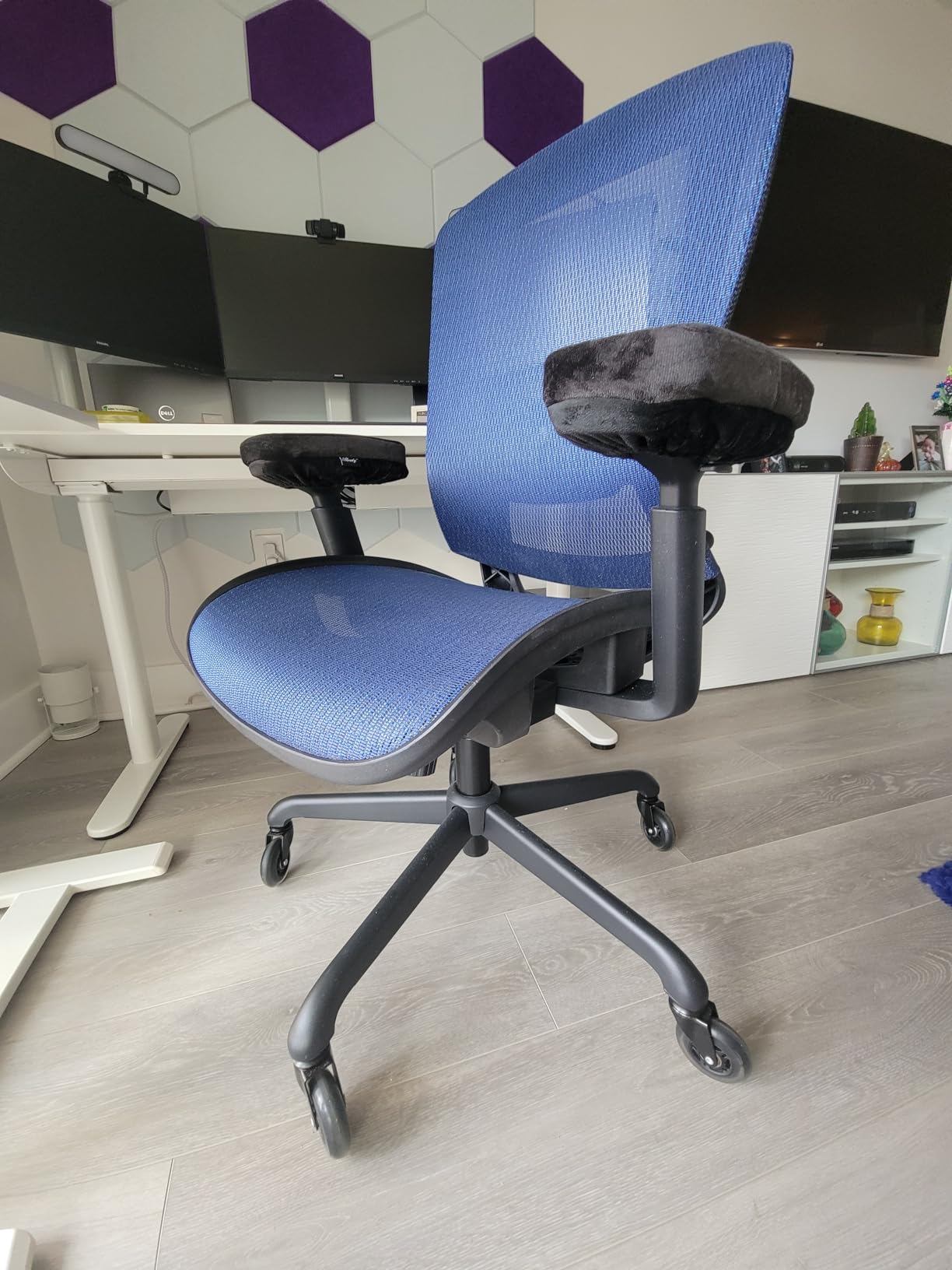 T96 Mesh Office Chair,Ergonomic Computer Desk Chair,Sturdy Task Chair- Adjustable Lumbar Support & Armrests,Tilt Function,Comfort Wide Seat,Swivel Home Office Chair customer photo 1