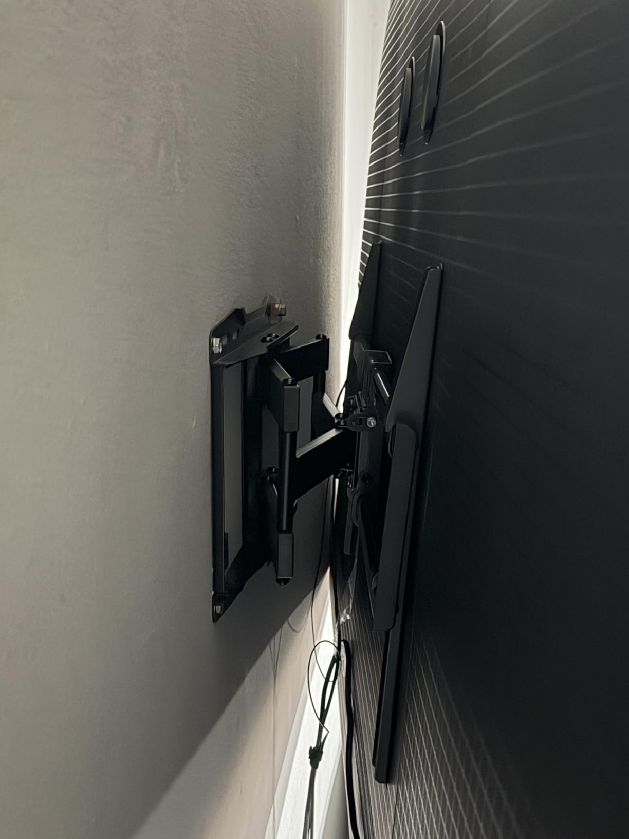 USX STAR Full Motion TV Wall Mount Bracket for 65 70 75 85 86 90 inch TVs | UL Listed for 37-90