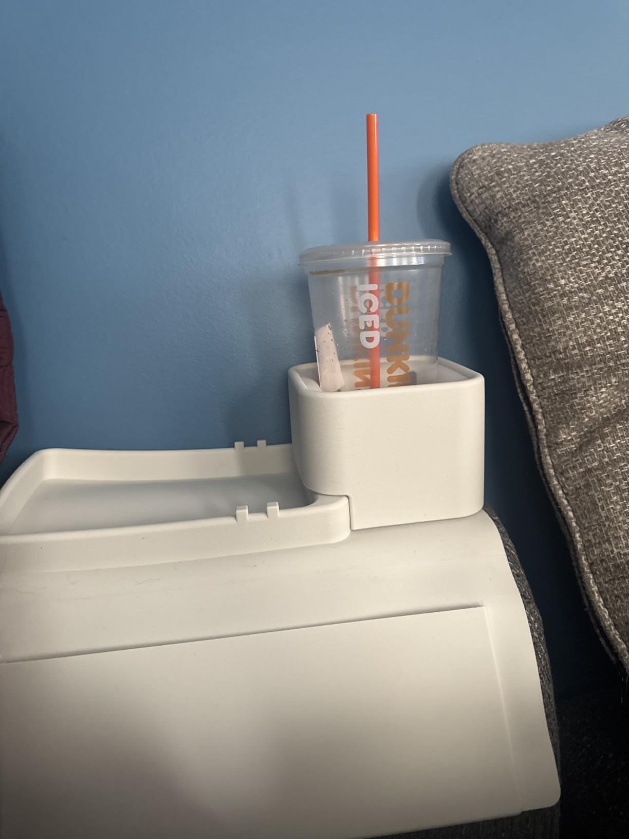Couch Cup Holder Tray, VIENFUT Silicone Anti-Slip Sofa Armrest Tray with Side Pockets, BPA-Free Anti-Spill Couch Drink Holder for YETI, Remote, Snacks, Cellphone and iPad, Ideal Gift (Griege) customer photo 2