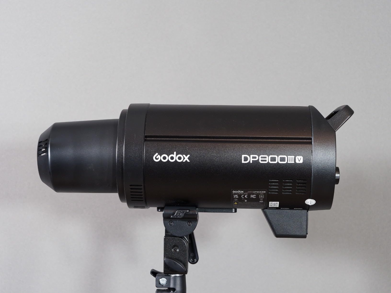 Godox DP800III-V Upgraded Studio Flash Light 800Ws Power GN126 5600±200K Strobe Lighting Built-in 2.4G Wireless X System Bowens Mount Photography Flashes for Wedding Fashion Advertising Photography customer photo 1