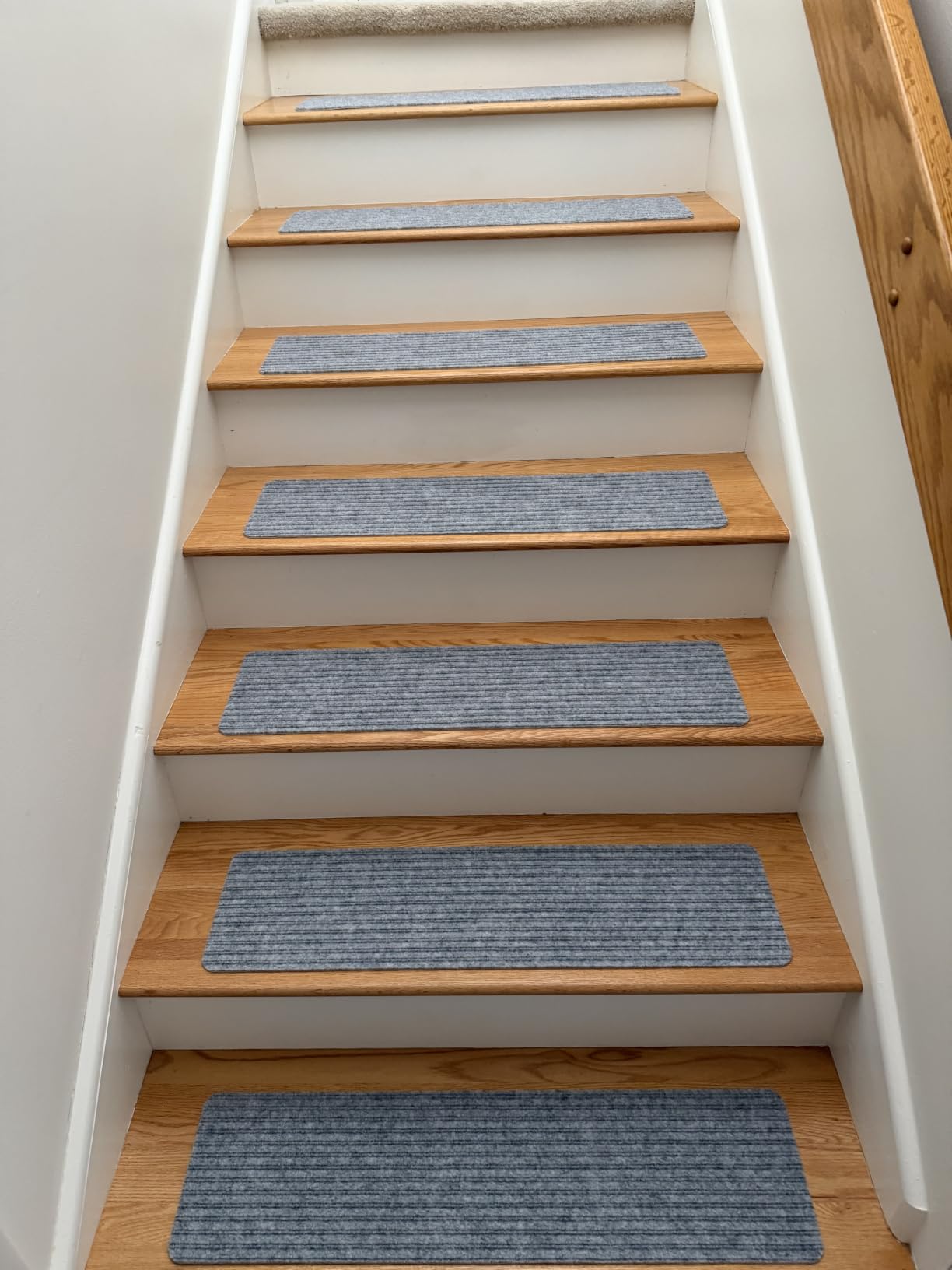 MBIGM Carpet Stair Treads for Wooden Steps, 7 Pack, 8
