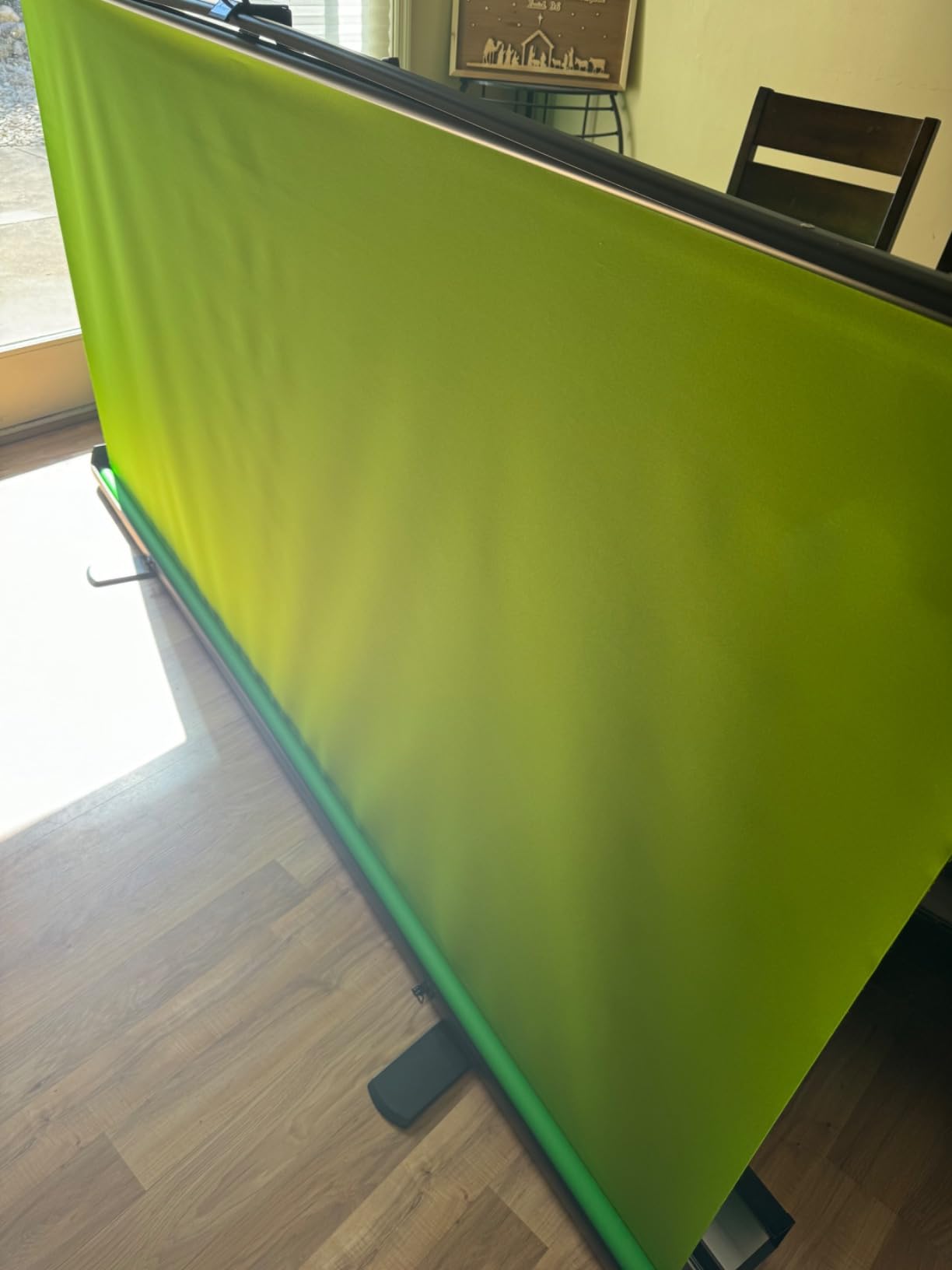 KHOMO Gear 87-in Large Collapsible Green Screen Backdrop Portable Retractable Chroma Key Panel Photo Background with Stand for Video Conference, Photographic Studio, Streaming customer photo 2