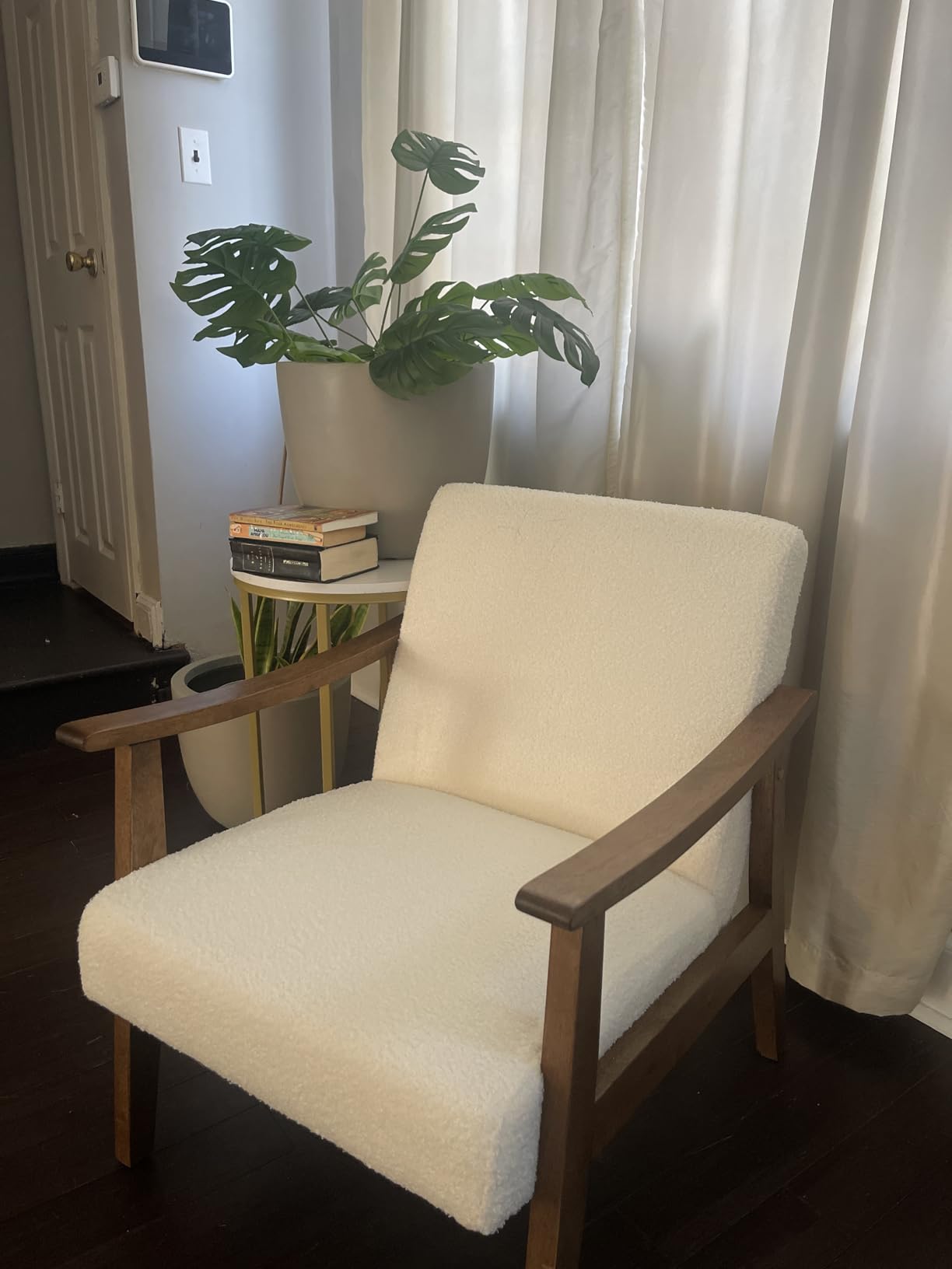Yaheetech Accent Chair, Mid-Century Boucle Fabric Armchair Ivory - Boucle Fabric Chair with Solid Wood Legs customer photo 1