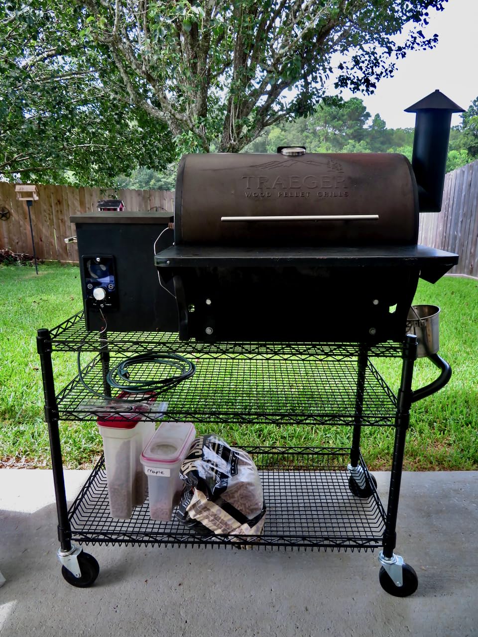 Comnova Grill Cover for Traeger Pro 22 & 575 Series - 600D Wood Pellet Smoker Cover for Traeger Waterproof & Heavy Duty, Premium Pellet BBQ Cover for Treager Pro 22 / Pro 575, Z Grills 550B and More customer photo 1