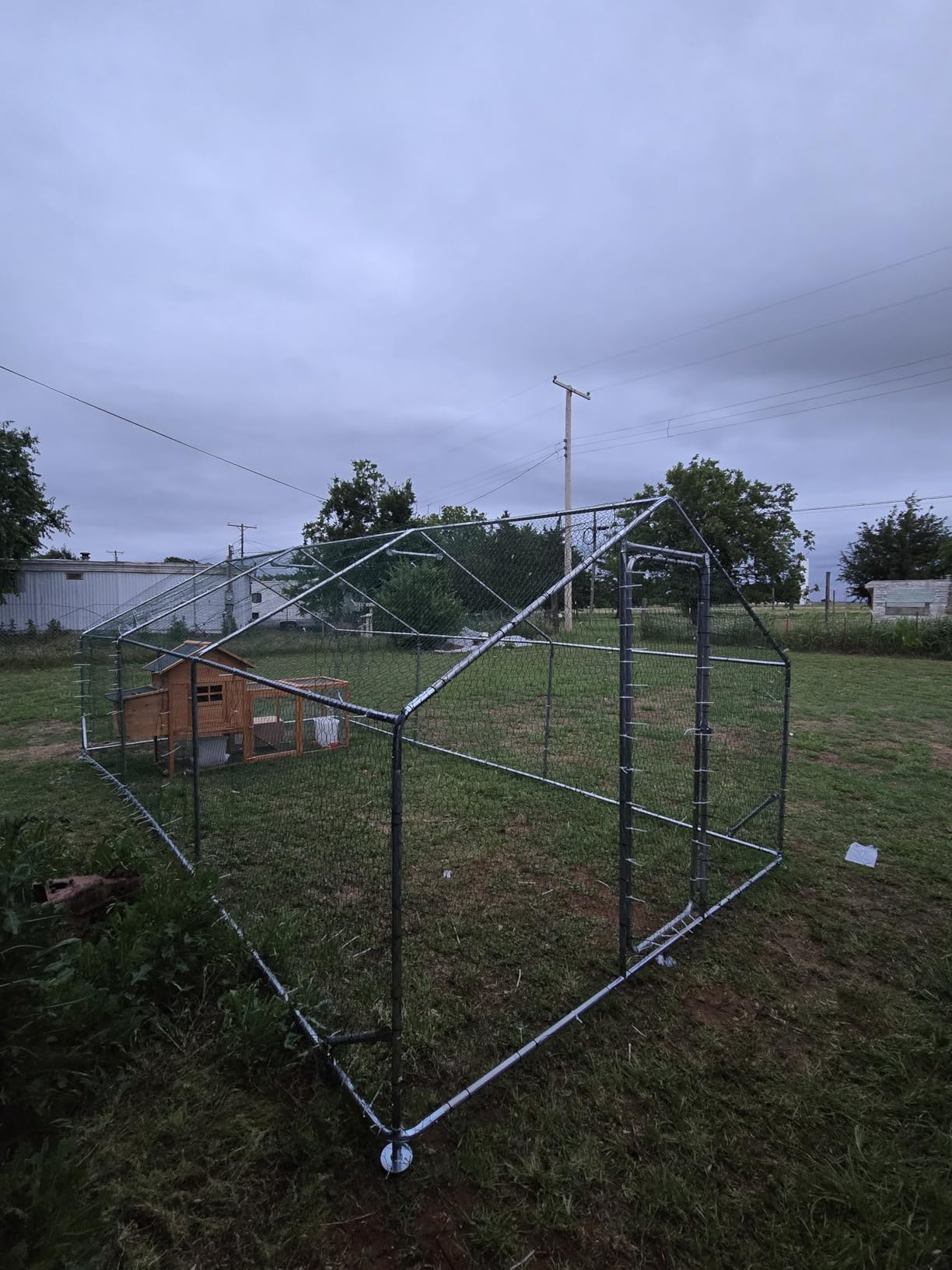 Sino Luban Large Metal Chicken Coop Run for 10 Chickens/Ducks, Chicken Runs for Yard with Waterproof Cover, Chicken Enclosure Chicken Pen Outdoor, Walk-in Poultry Cage (Upgrade wall Support Brace) customer photo 1