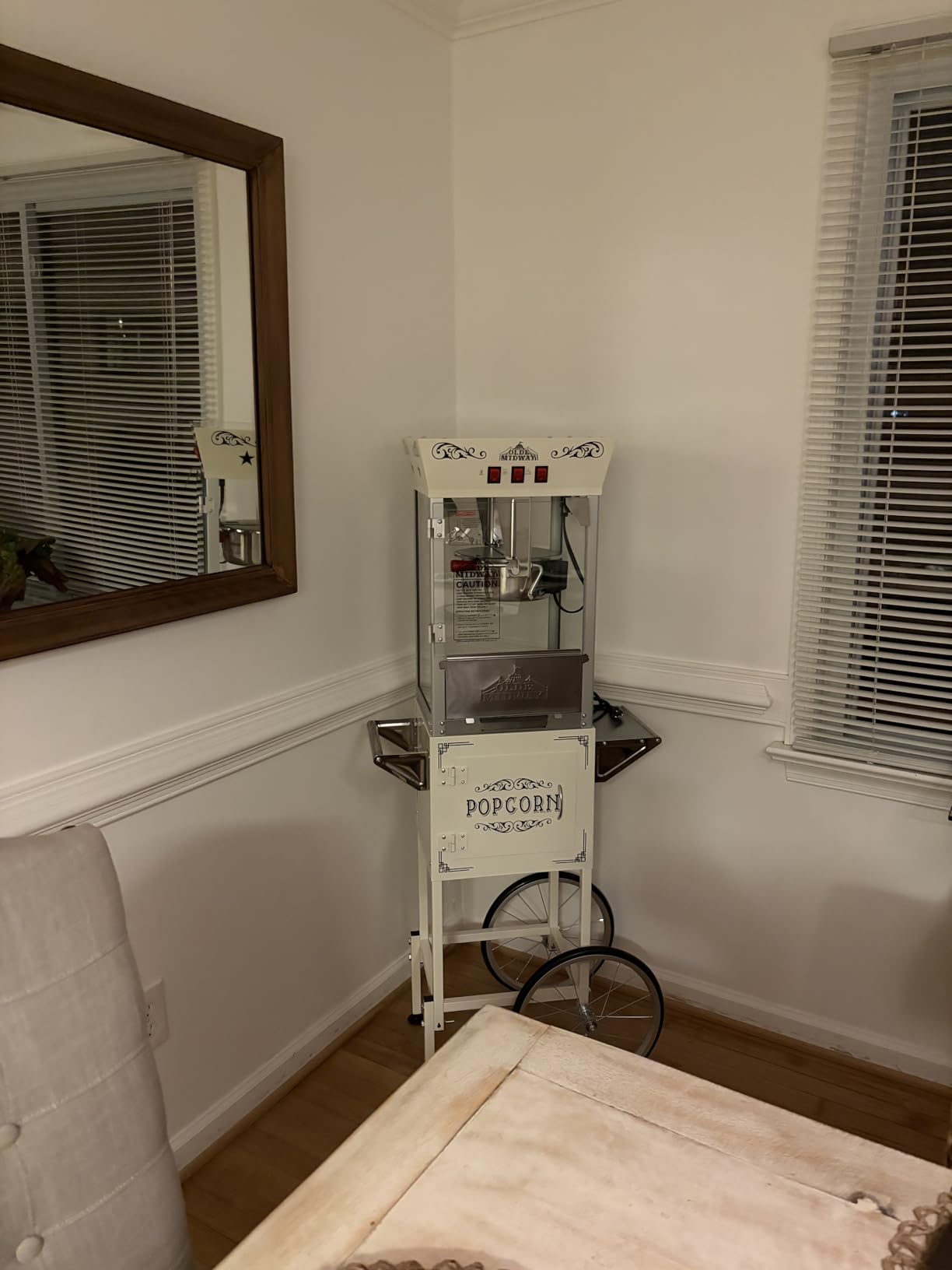 Olde Midway Movie Theater-Style Popcorn Machine Maker with Cart and 10-Ounce Kettle - Black, Vintage-Style Popper on Wheels customer photo 2